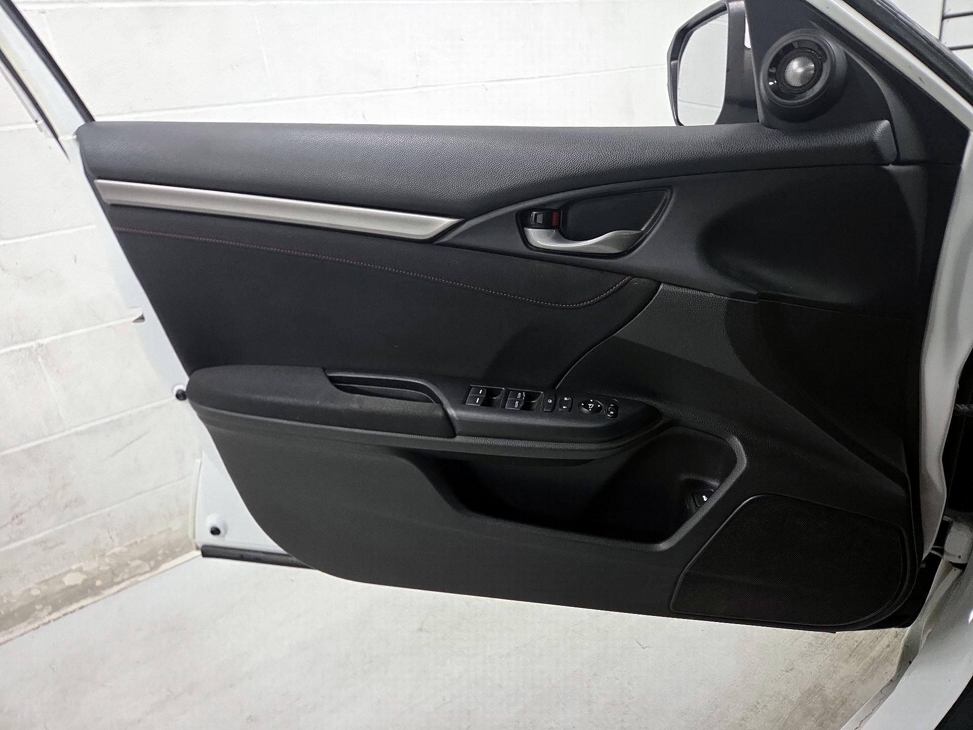 Thumbnail: 2020 Honda Civic - 12
