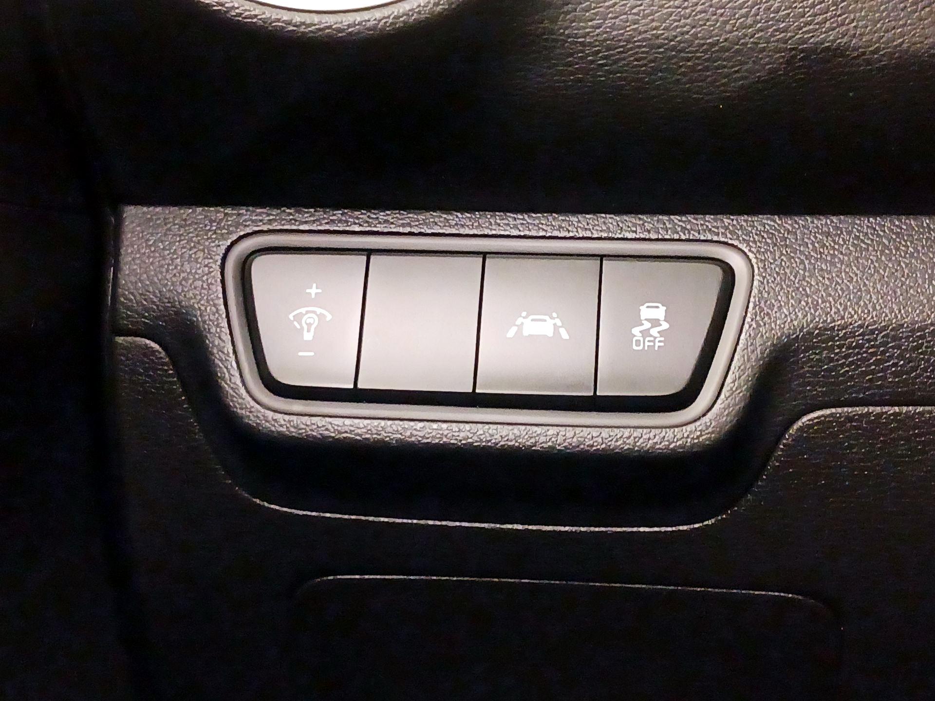Thumbnail: 2021 Kia Forte - 13