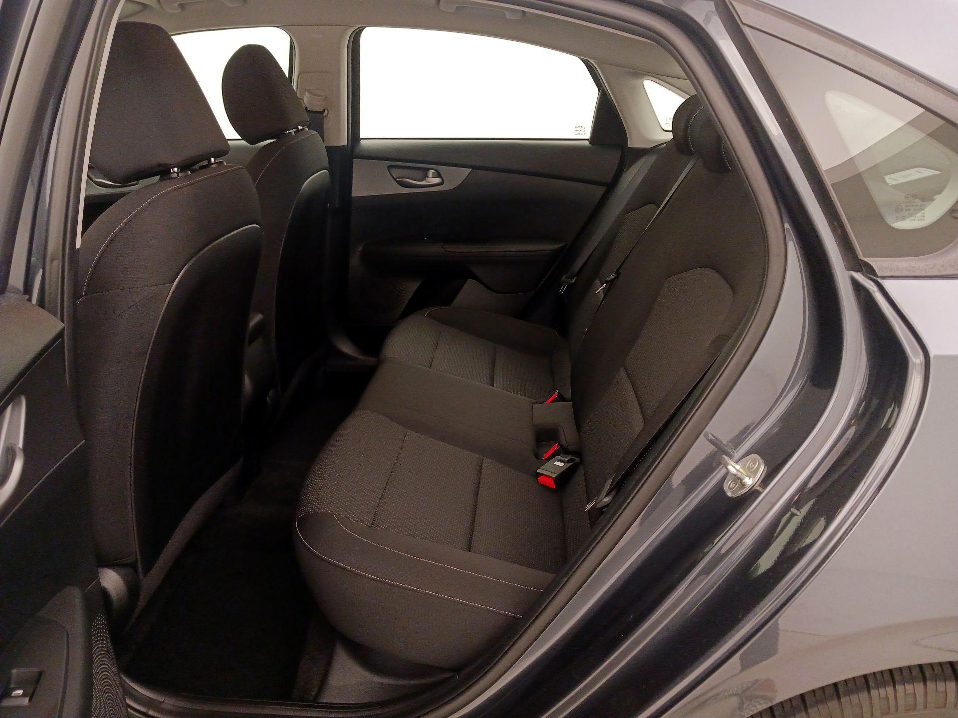 Thumbnail: 2021 Kia Forte - 19