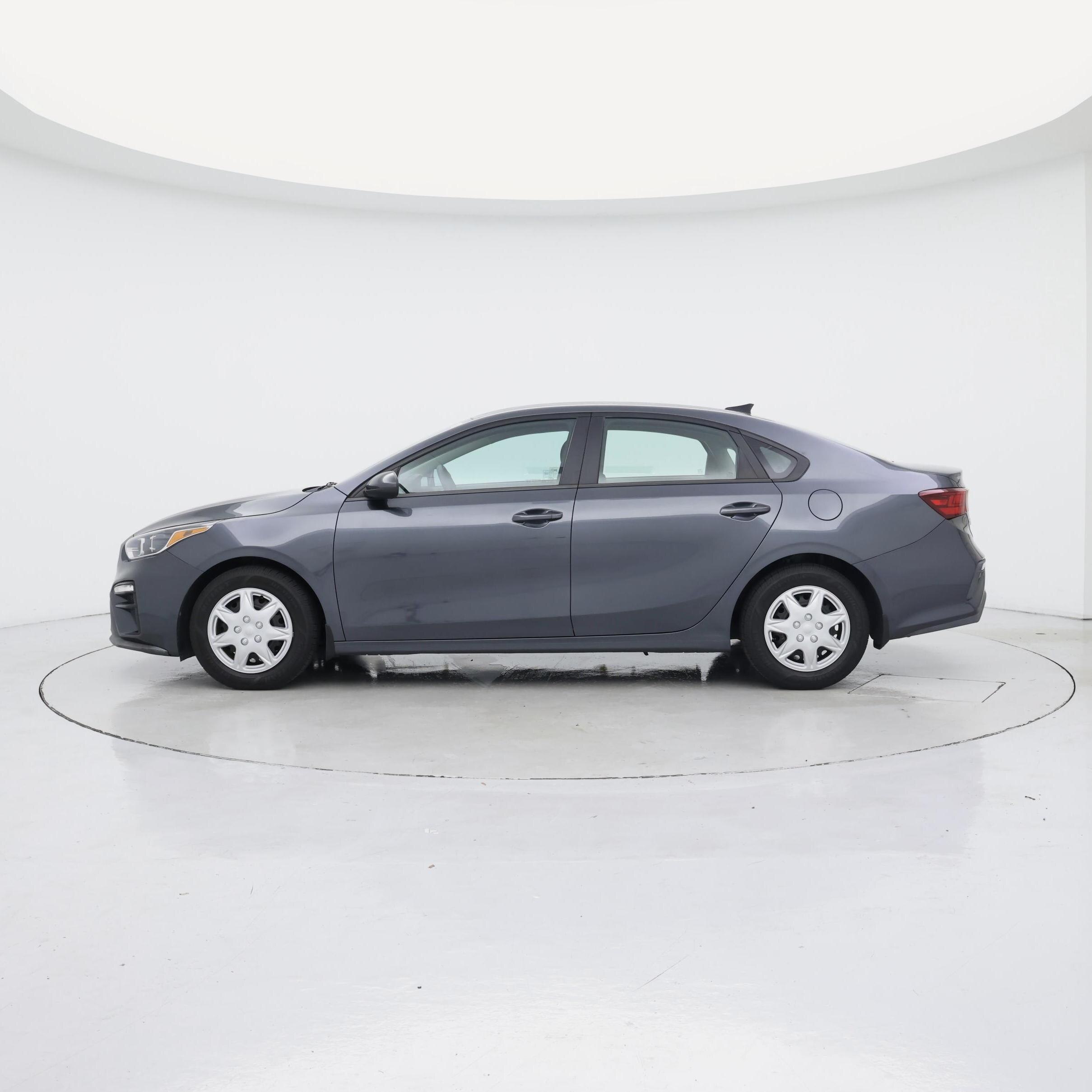 Thumbnail: 2021 Kia Forte - 3