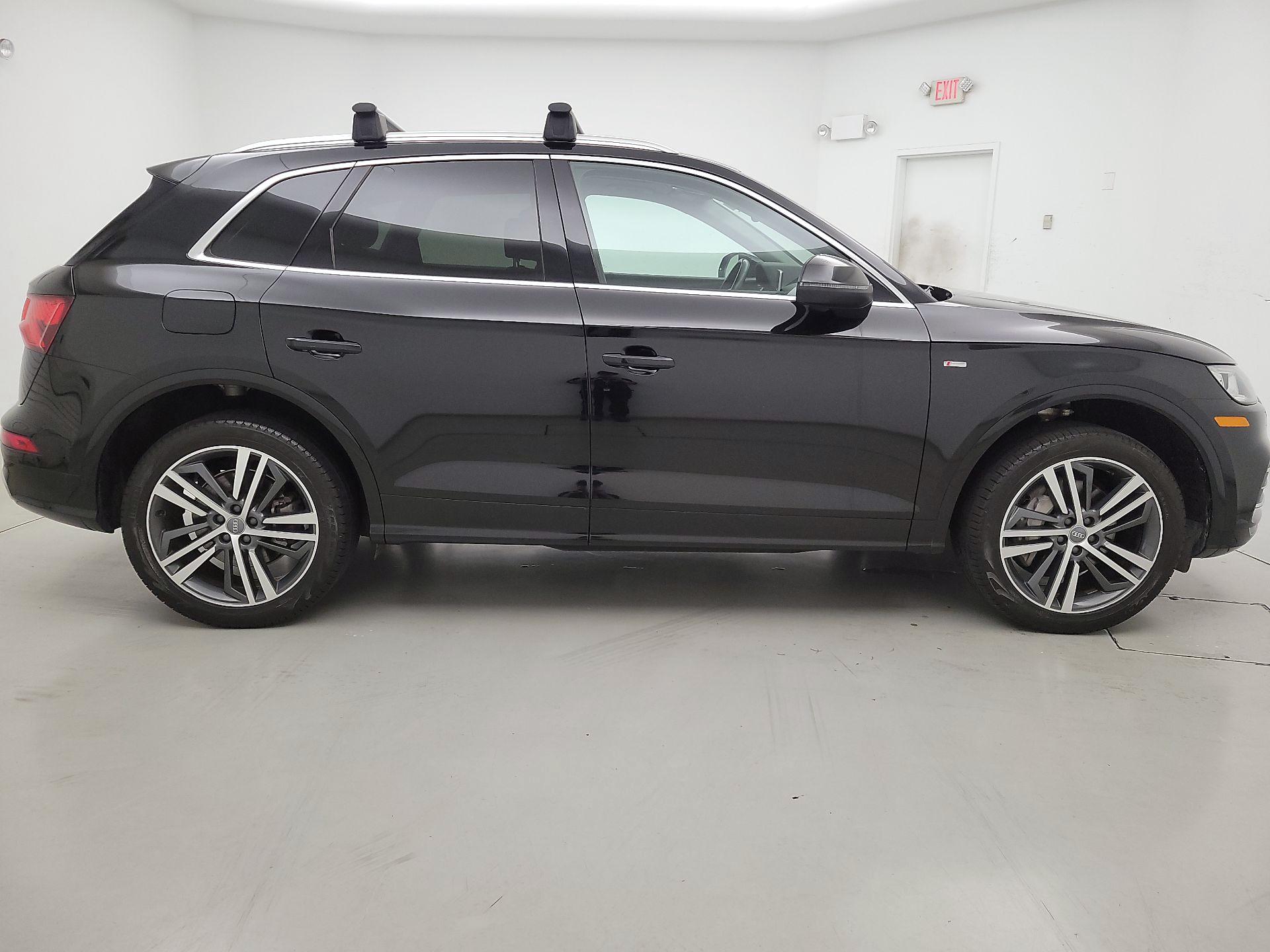 Thumbnail: 2020 Audi Q5 - 4