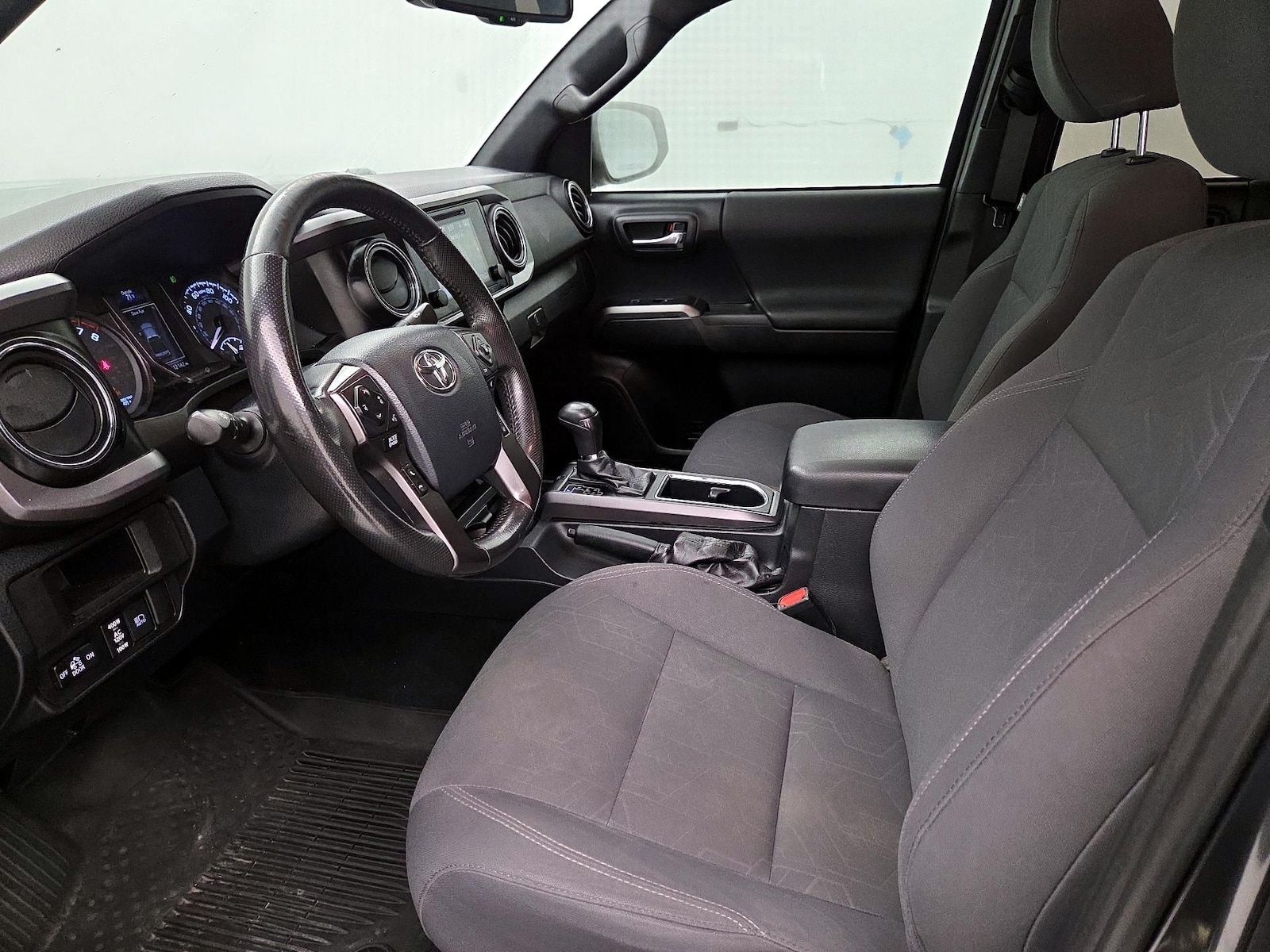 2019 Toyota Tacoma TRD Sport - Photo 12