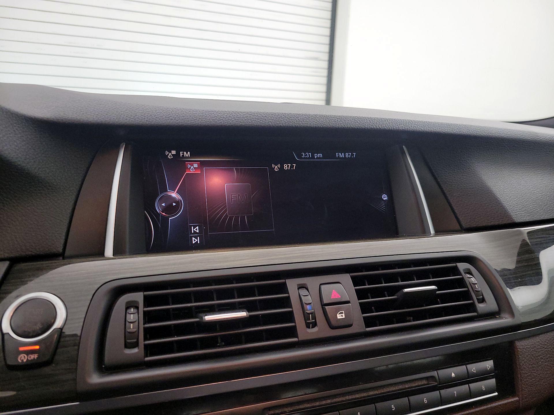 Thumbnail: 2015 BMW 5 Series - 16