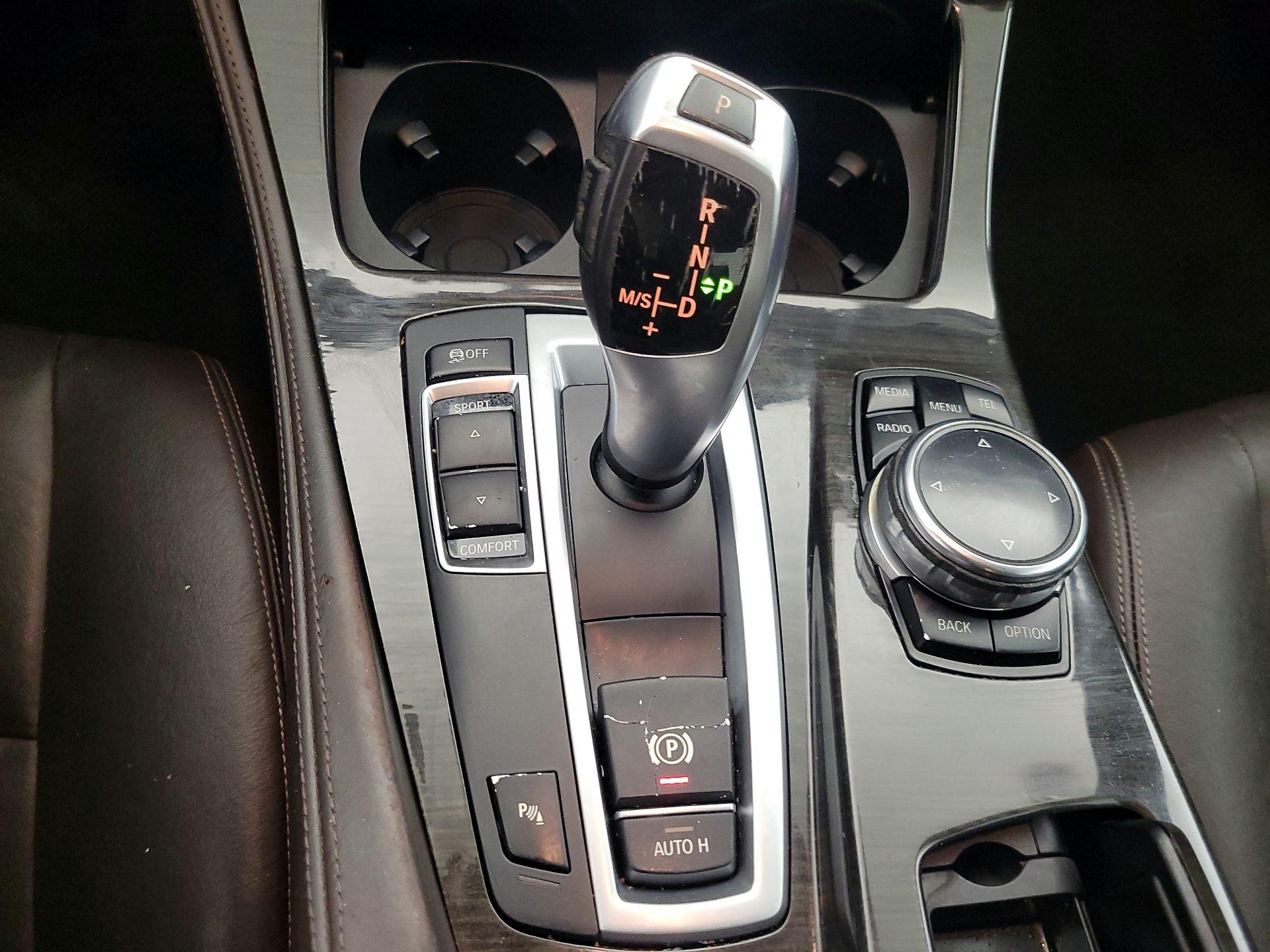 Thumbnail: 2015 BMW 5 Series - 18