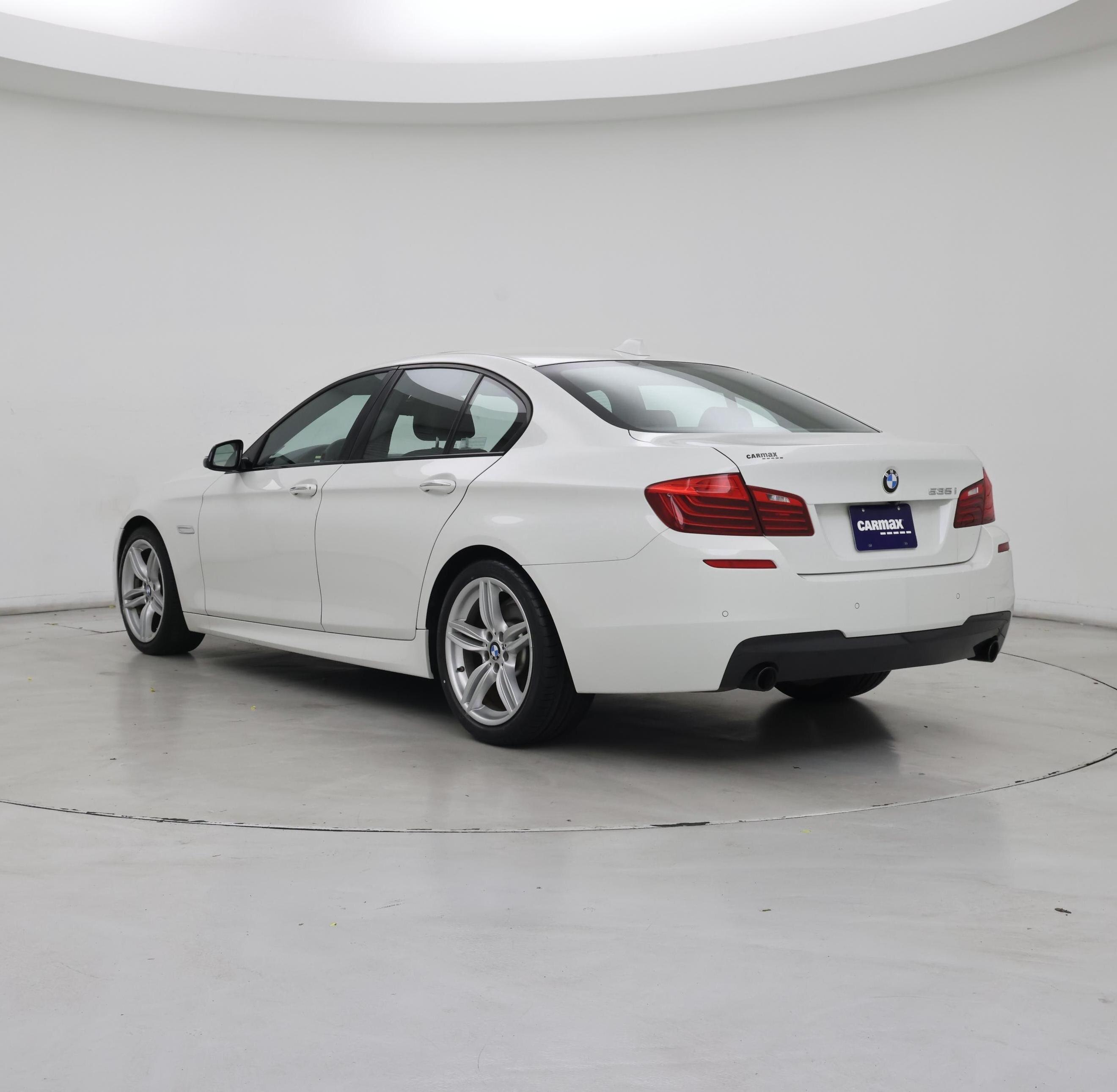 Thumbnail: 2015 BMW 5 Series - 2