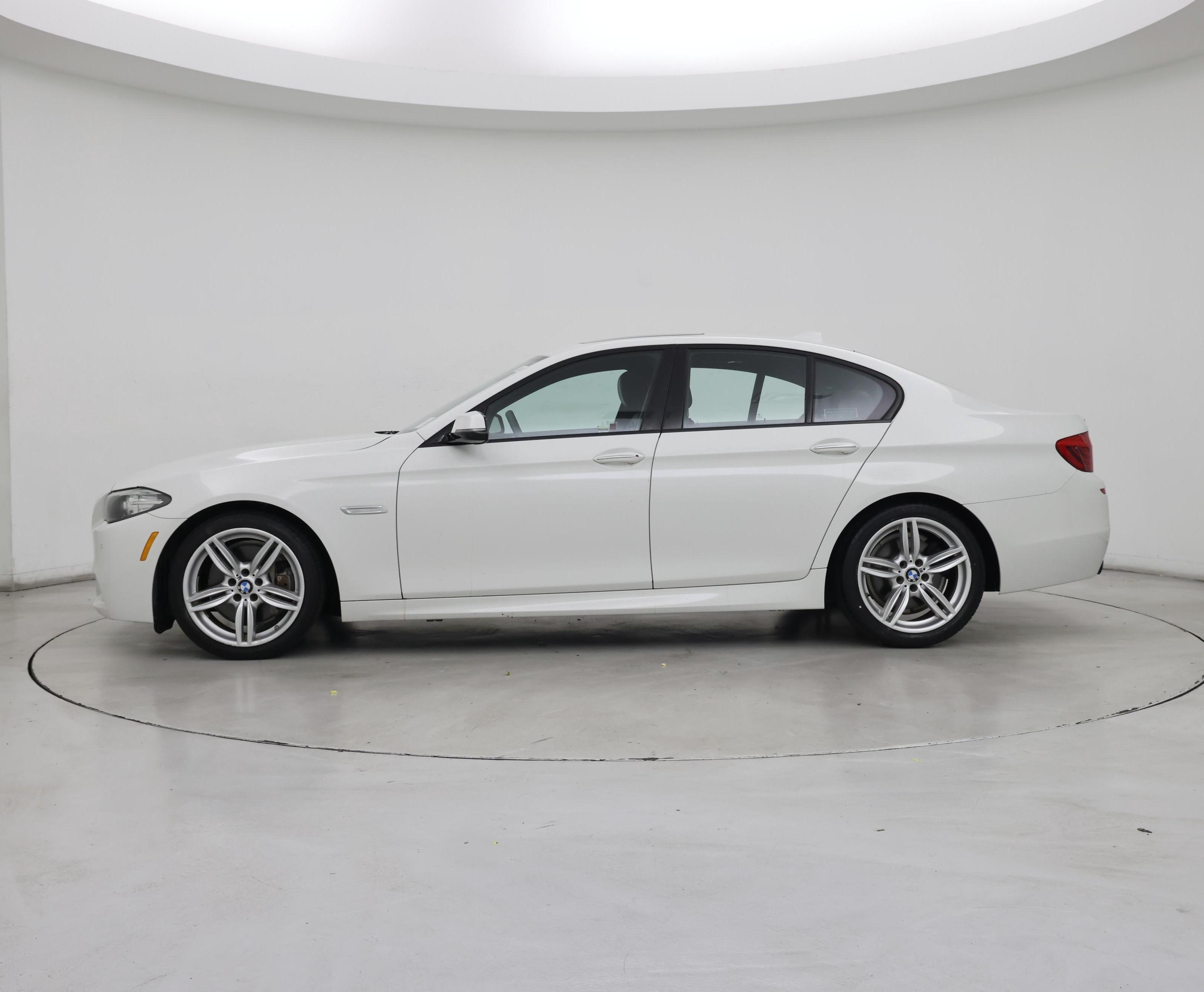 Thumbnail: 2015 BMW 5 Series - 3