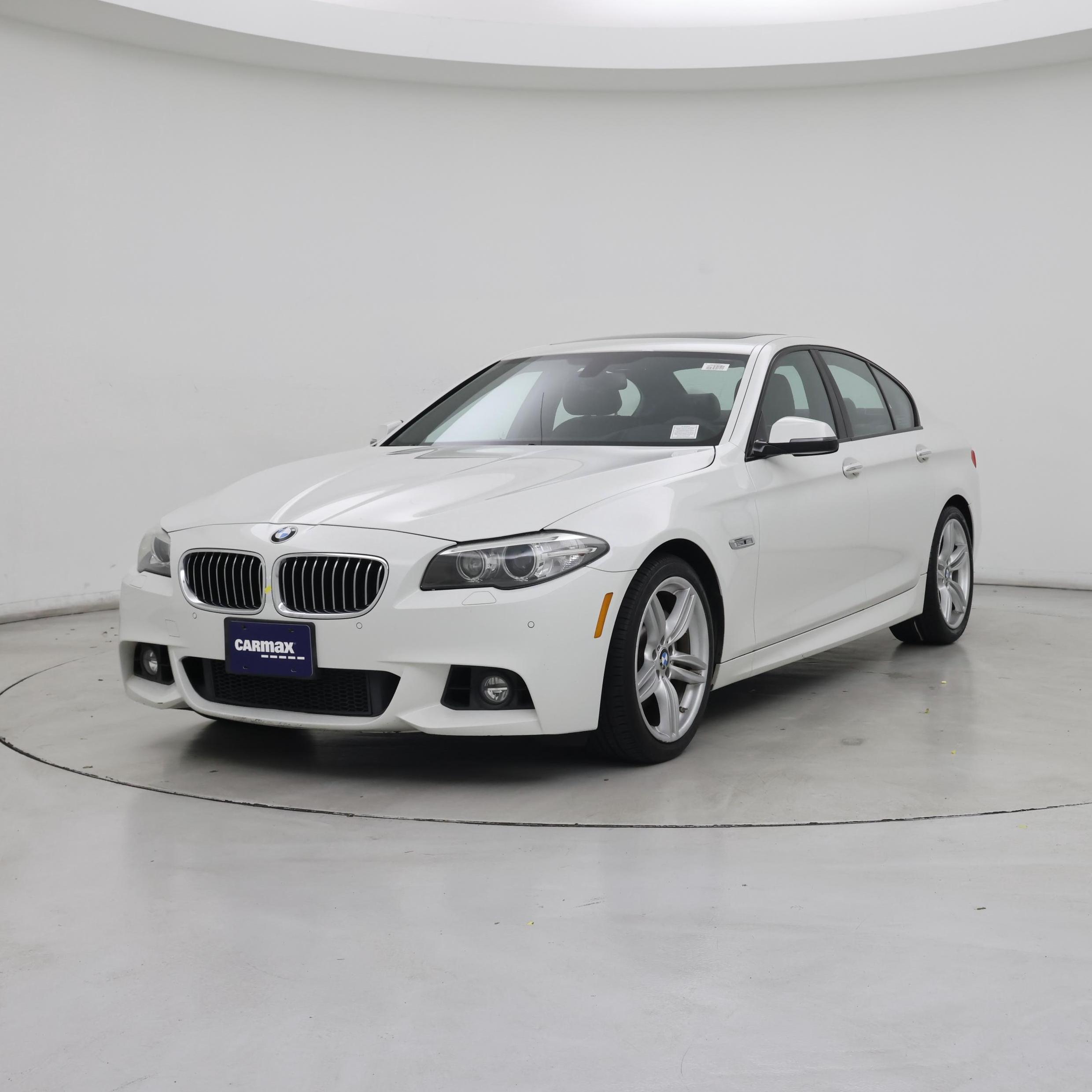Thumbnail: 2015 BMW 5 Series - 4