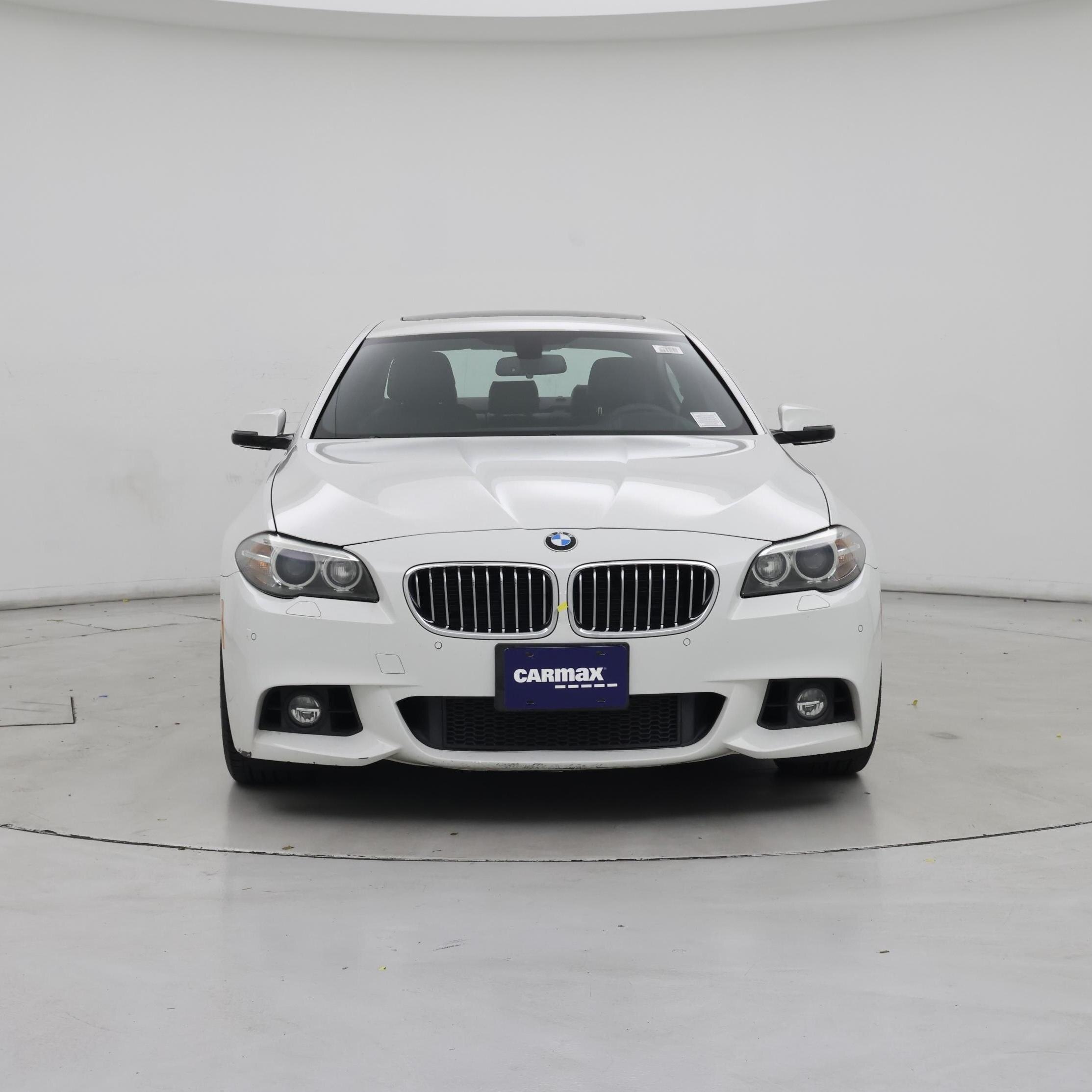 Thumbnail: 2015 BMW 5 Series - 5