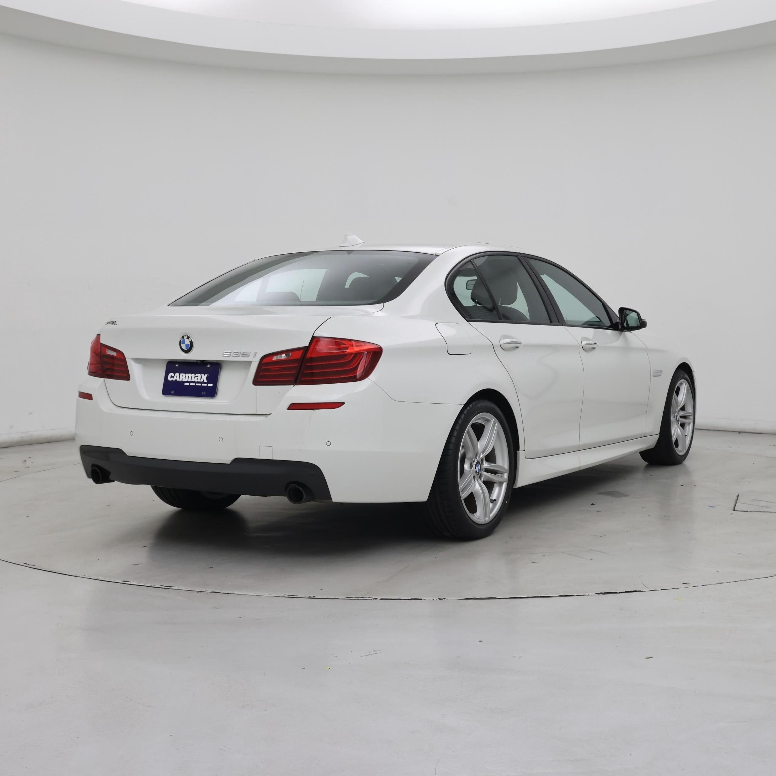 Thumbnail: 2015 BMW 5 Series - 8