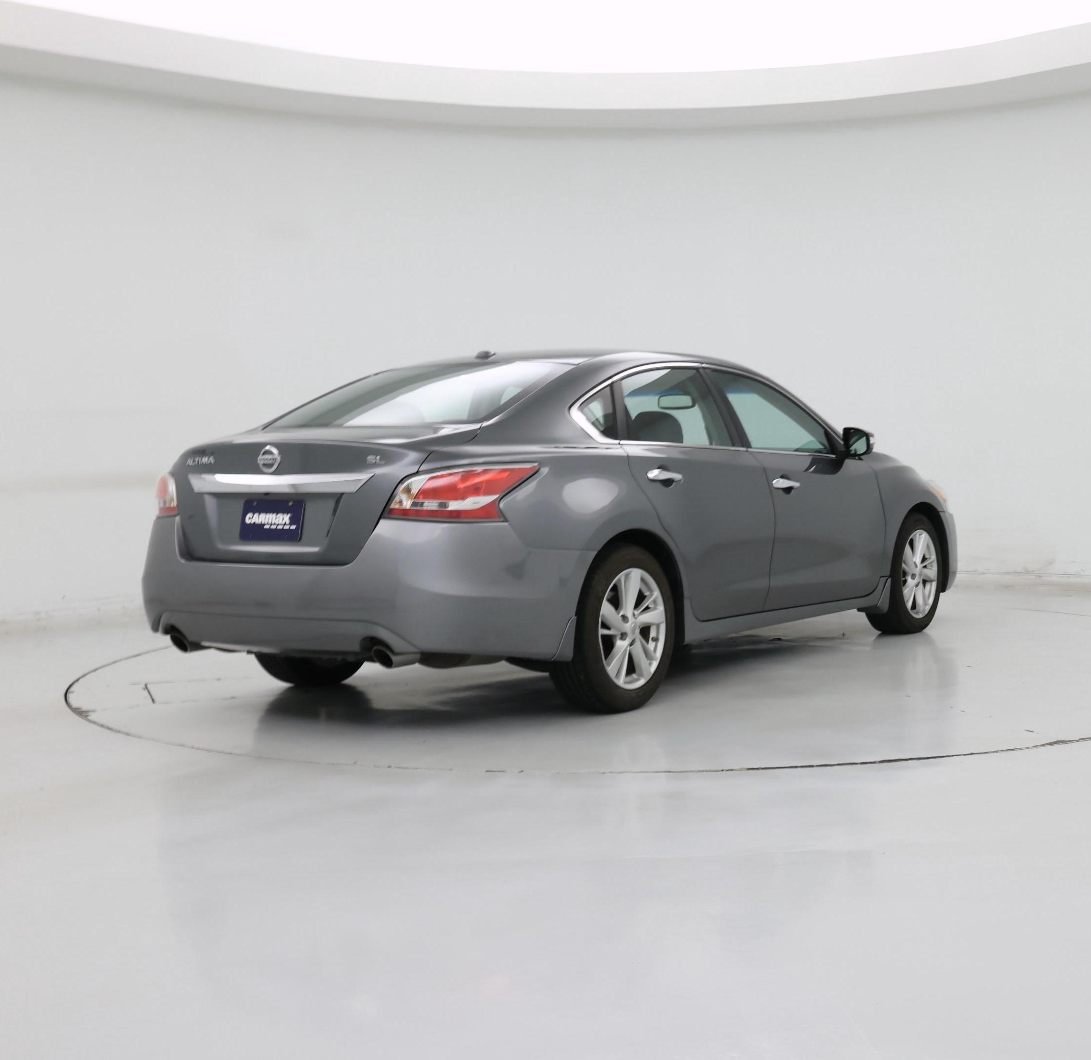 Thumbnail: 2015 Nissan Altima - 8