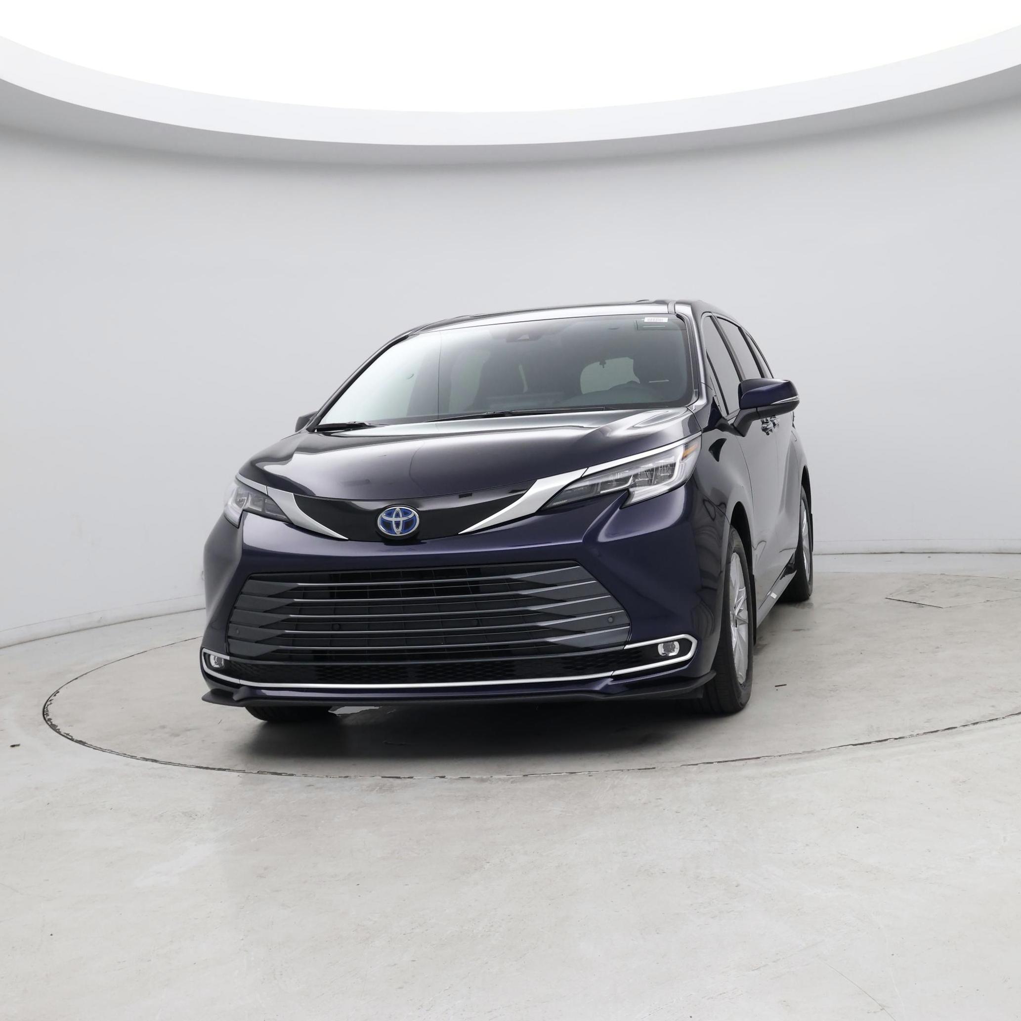 Thumbnail: 2025 Toyota Sienna - 4