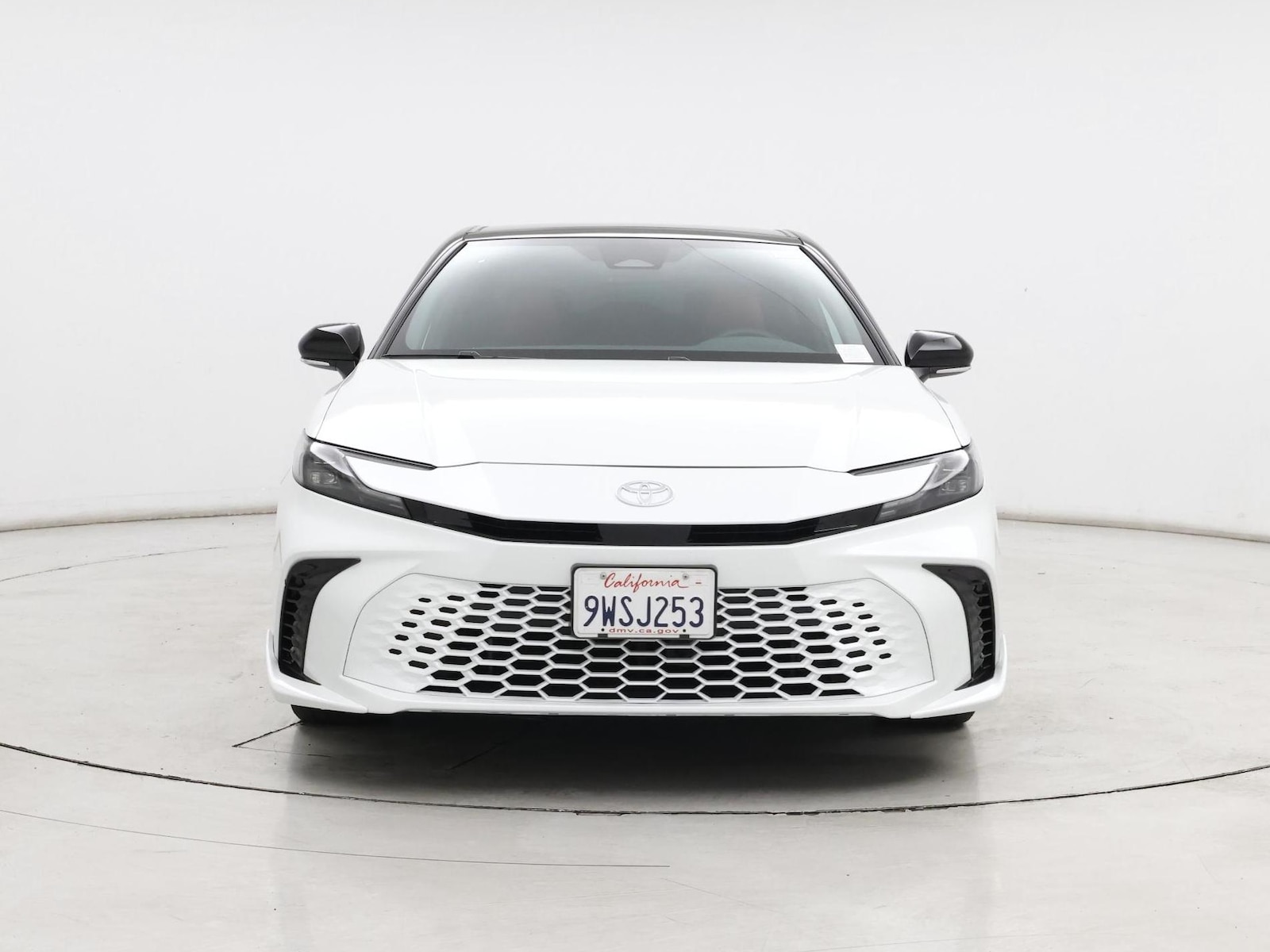 2026 Toyota Camry XSE - Photo 6