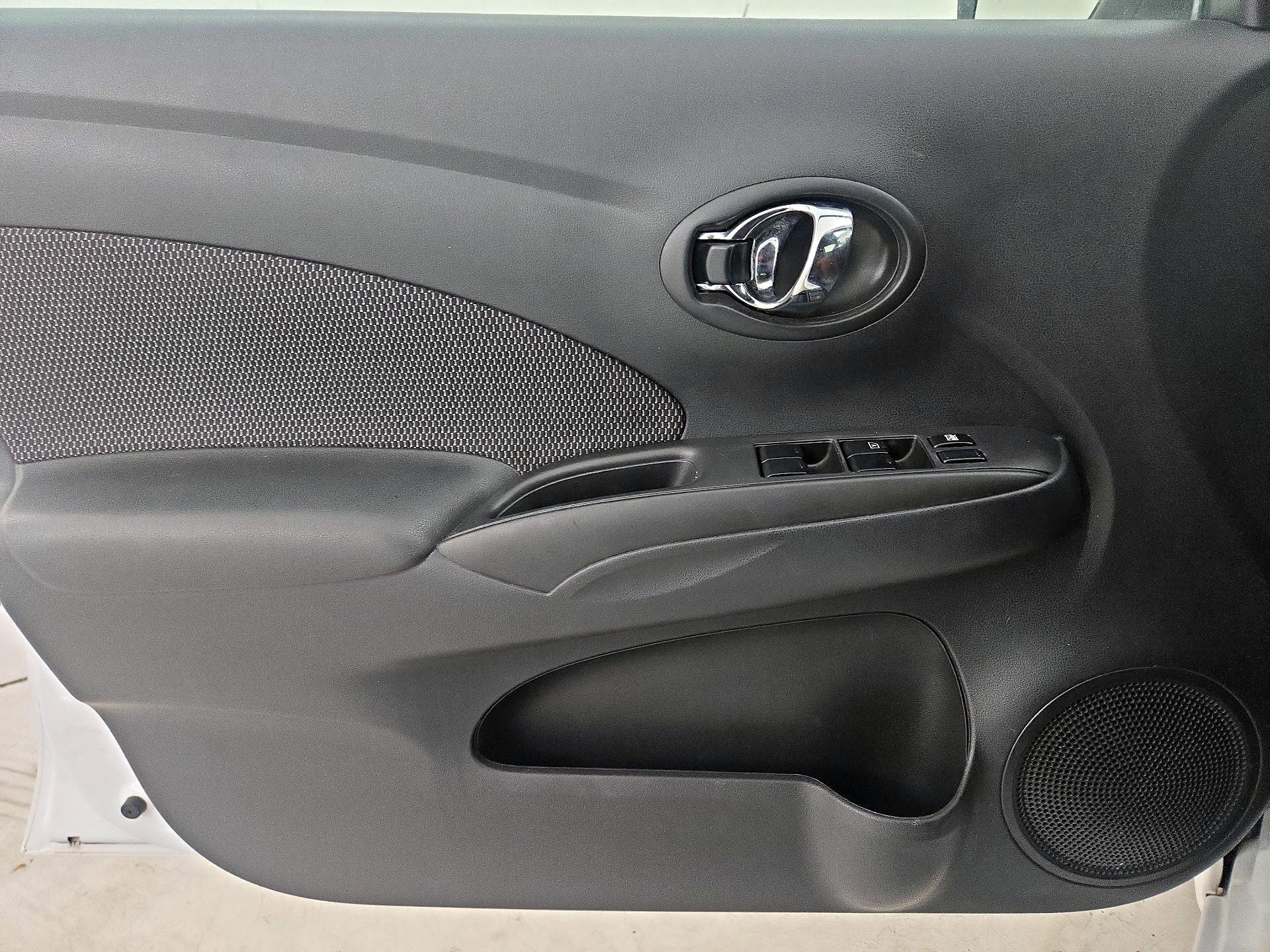 Thumbnail: 2016 Nissan Versa - 12