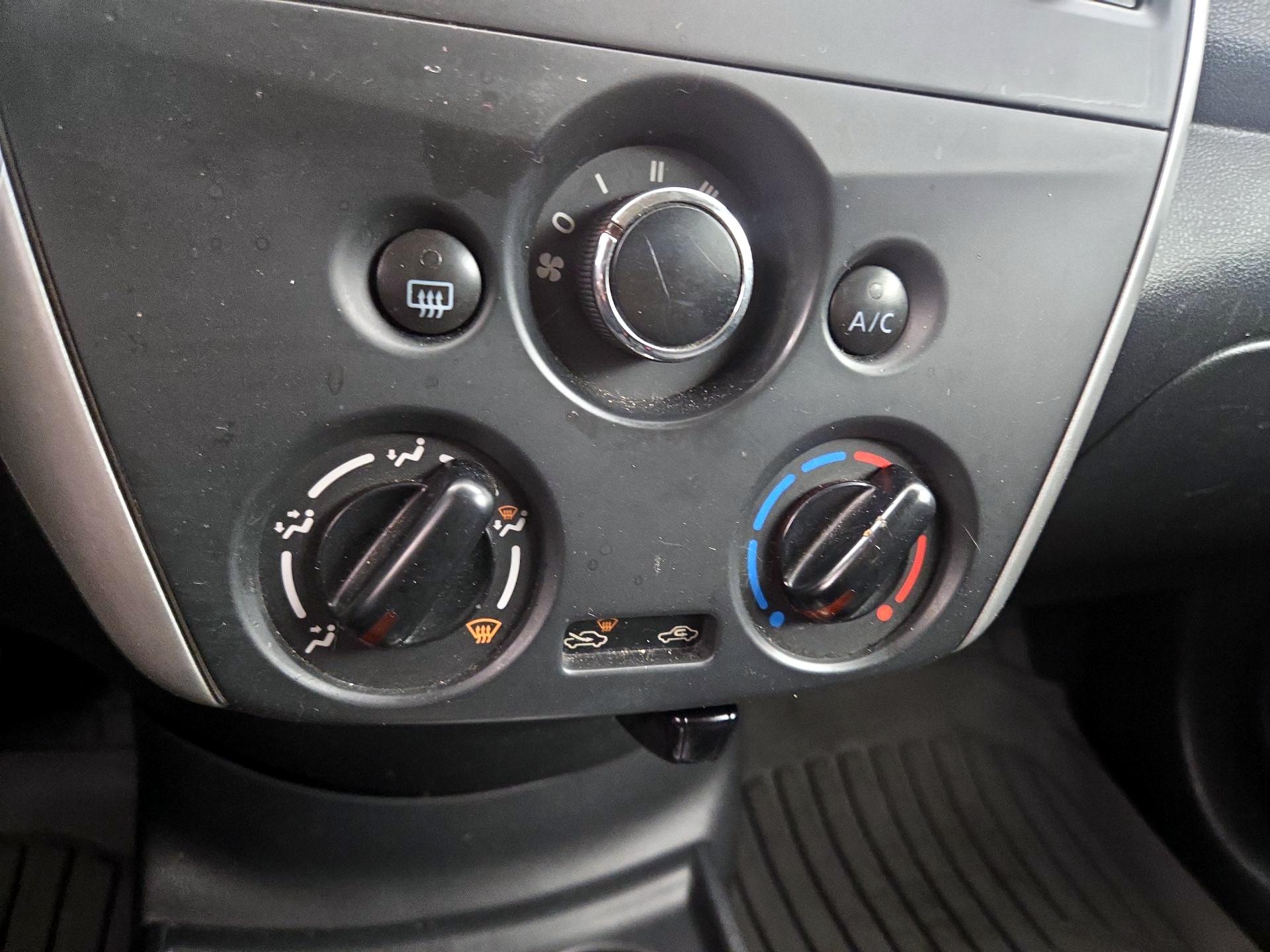 Thumbnail: 2016 Nissan Versa - 15