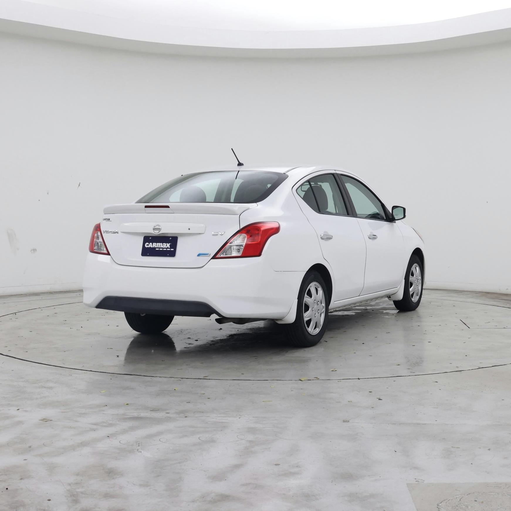 Thumbnail: 2016 Nissan Versa - 8