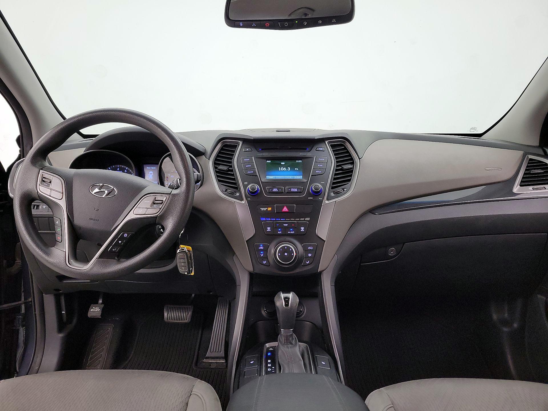 Thumbnail: 2015 Hyundai Santa Fe - 9