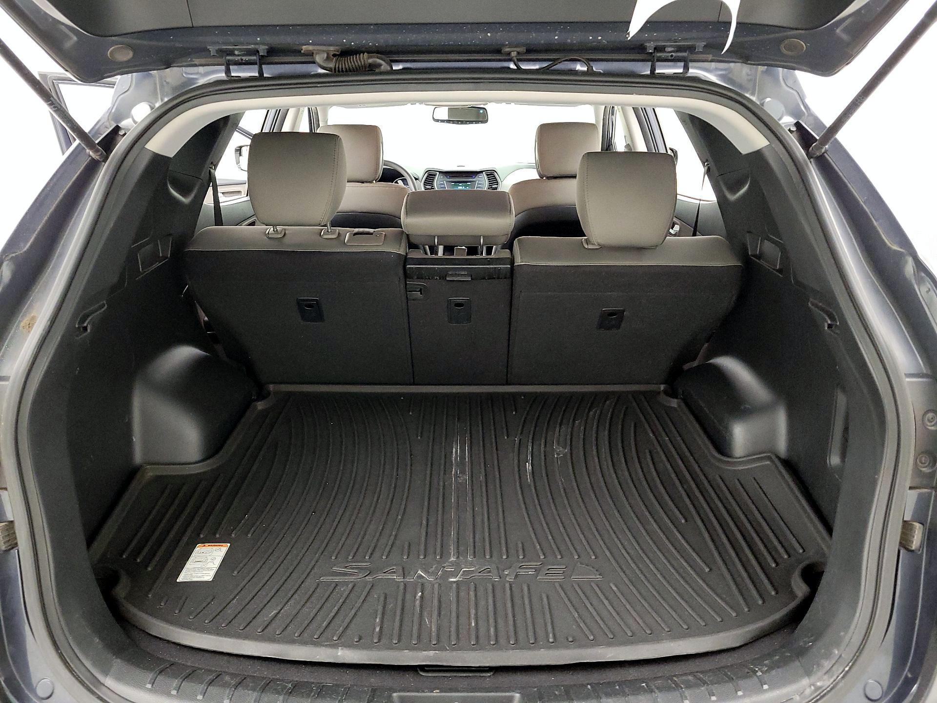 Thumbnail: 2015 Hyundai Santa Fe - 16
