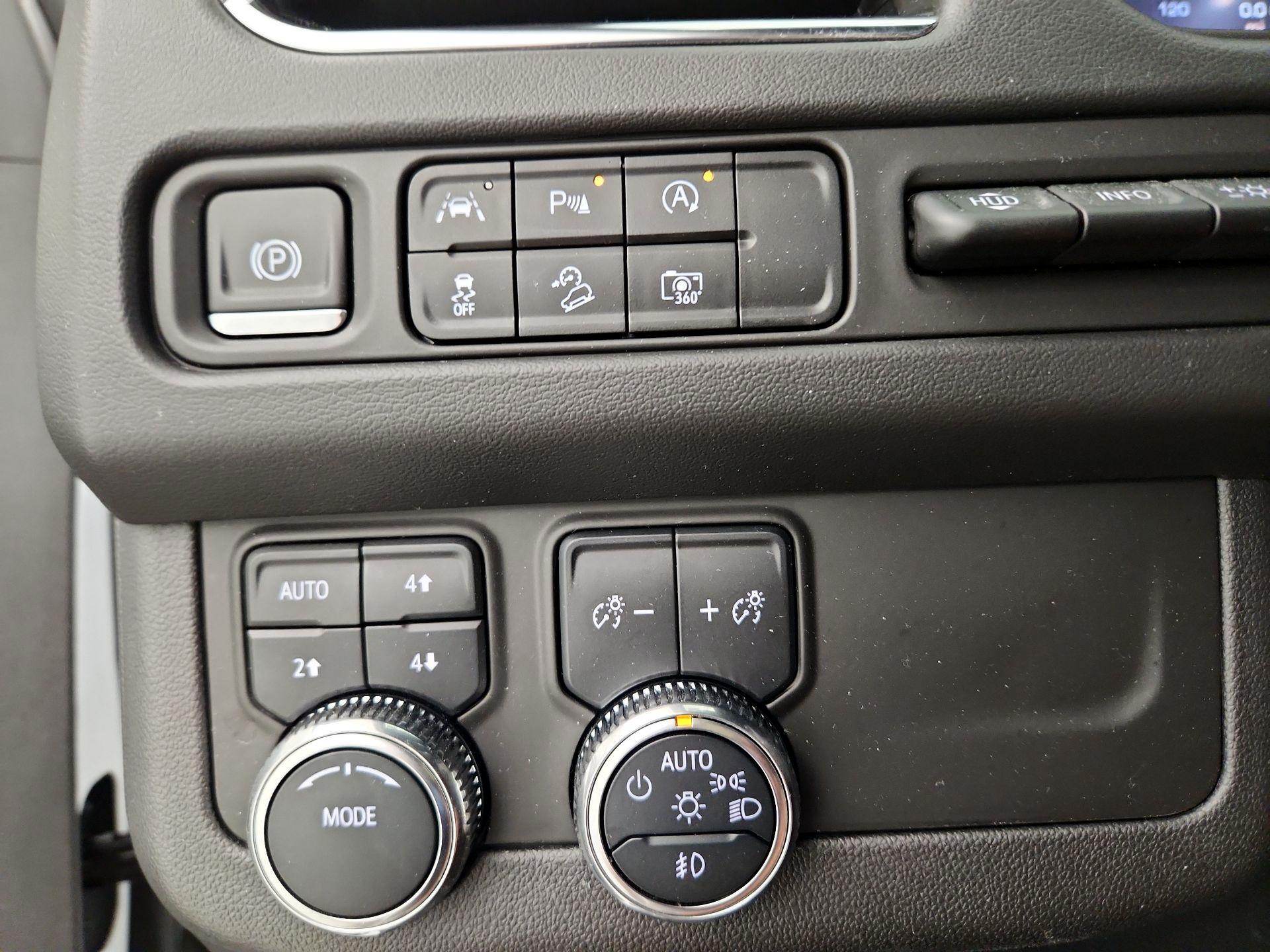 Thumbnail: 2024 GMC Yukon - 13