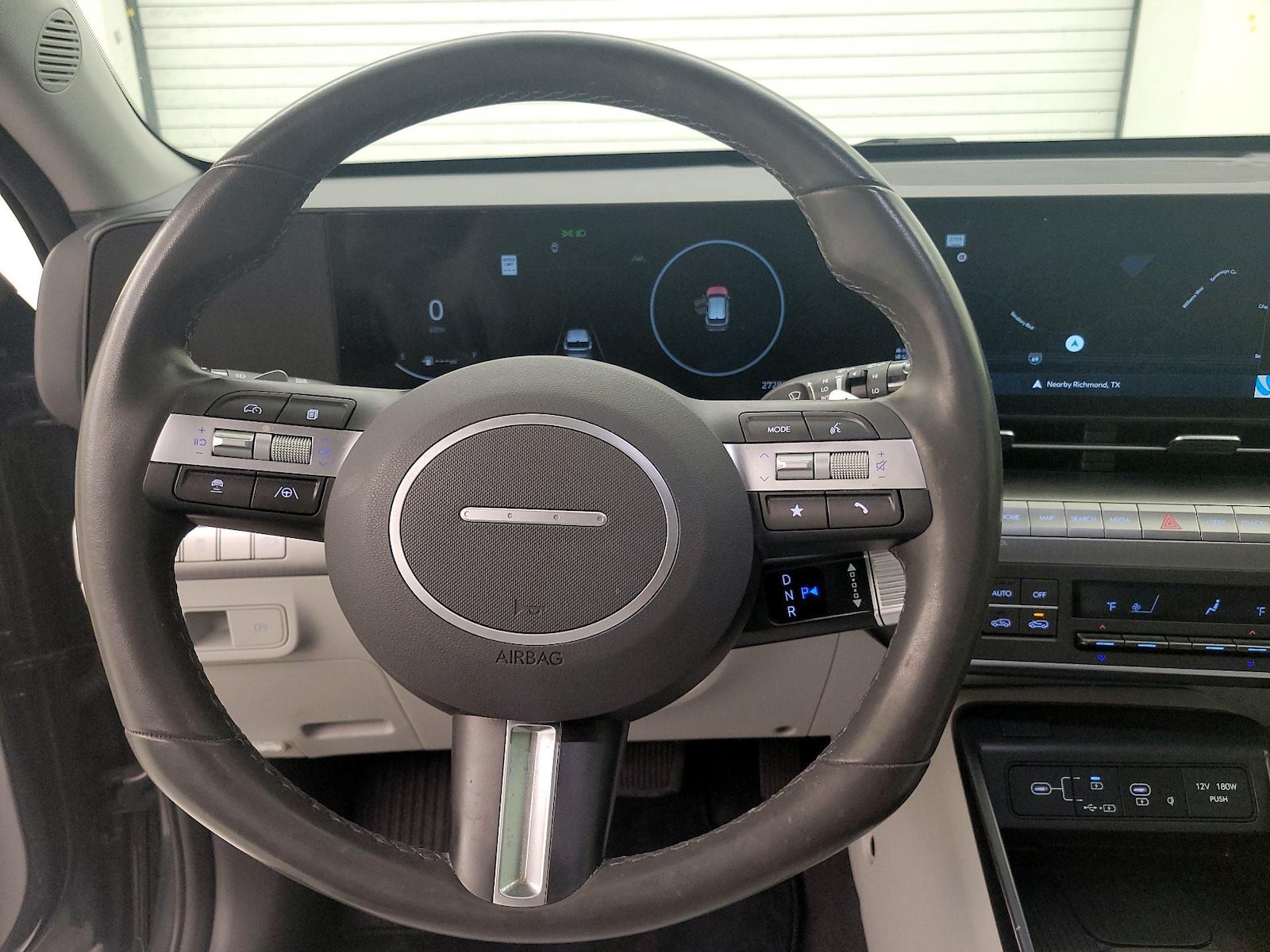 2024 Hyundai Kona SEL - Photo 11