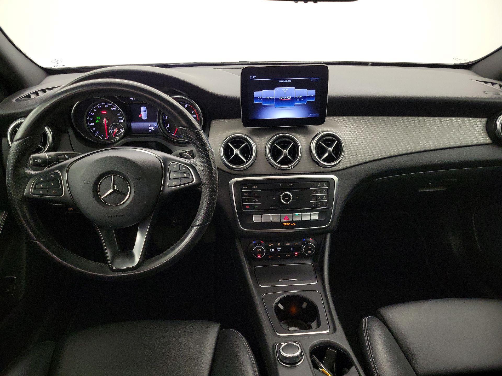Thumbnail: 2020 Mercedes-Benz GLA - 9