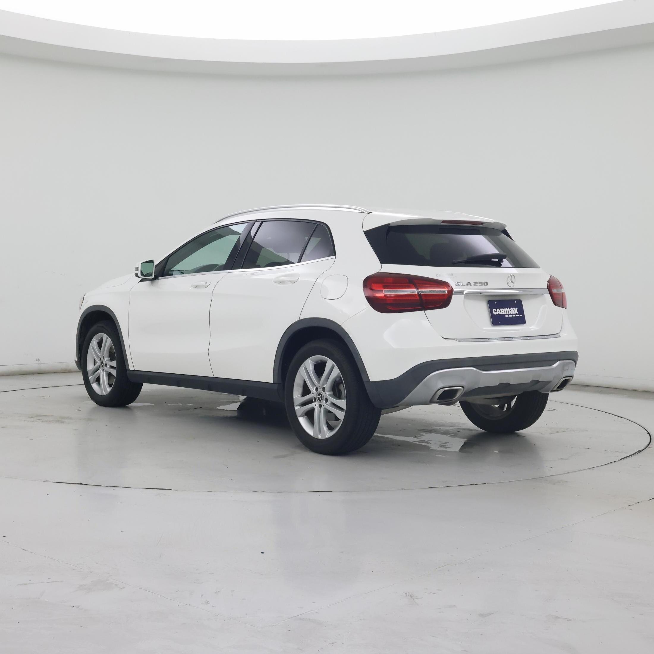 Thumbnail: 2020 Mercedes-Benz GLA - 2