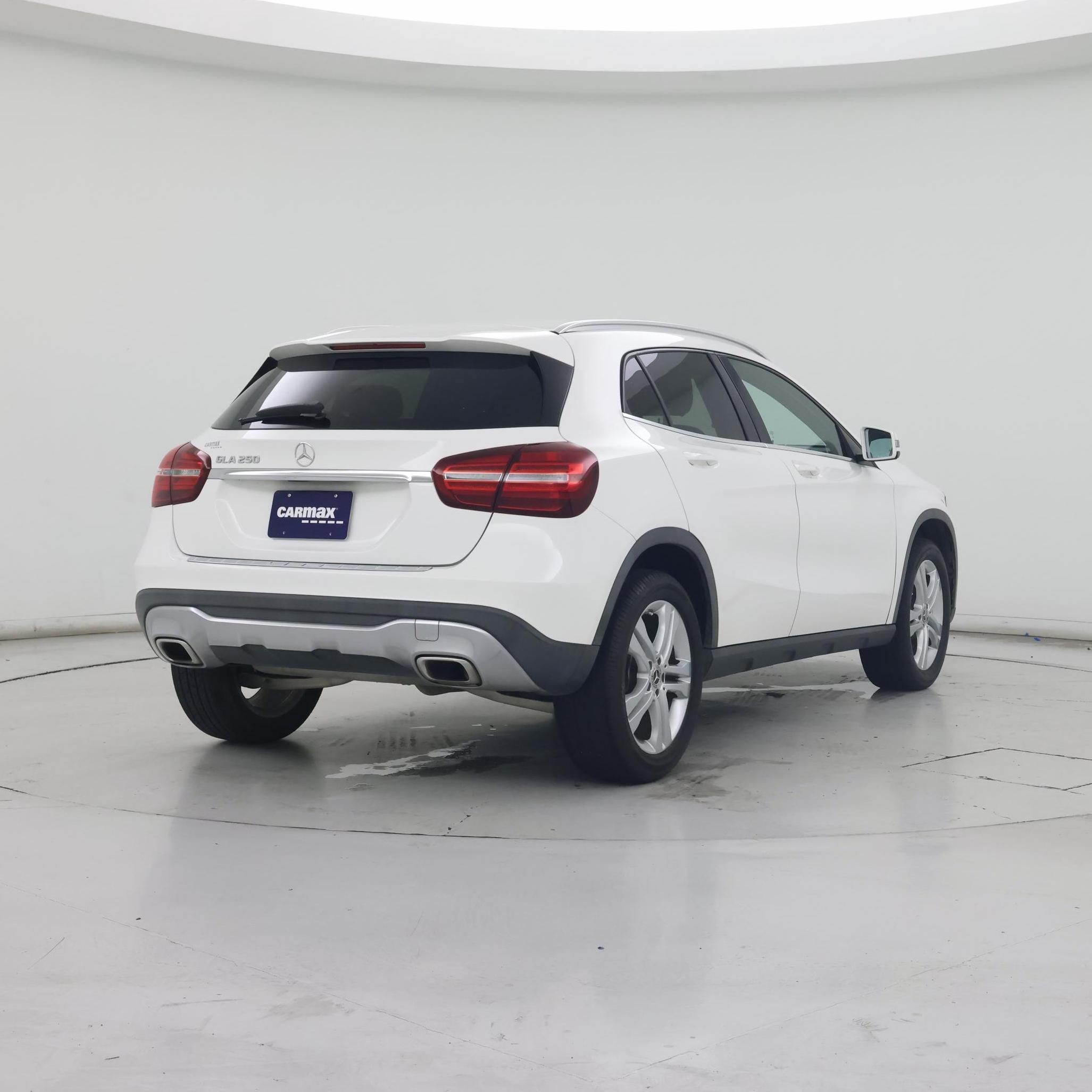 Thumbnail: 2020 Mercedes-Benz GLA - 8