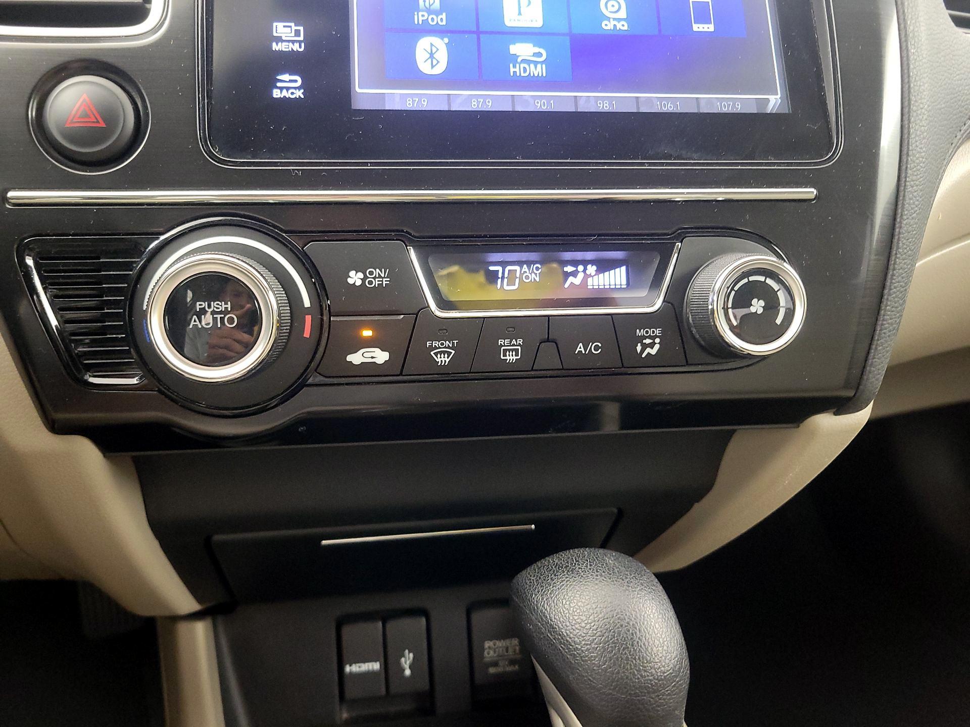 Thumbnail: 2015 Honda Civic - 16