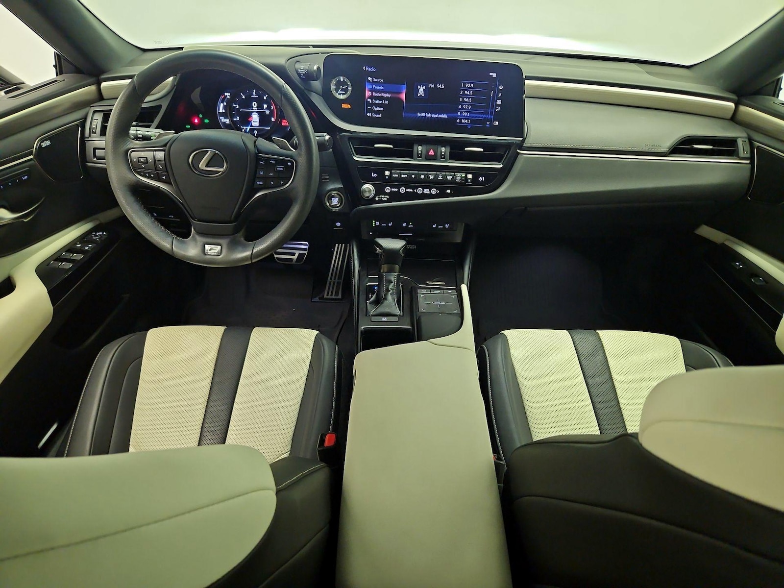 2022 Lexus ES F SPORT - Photo 10
