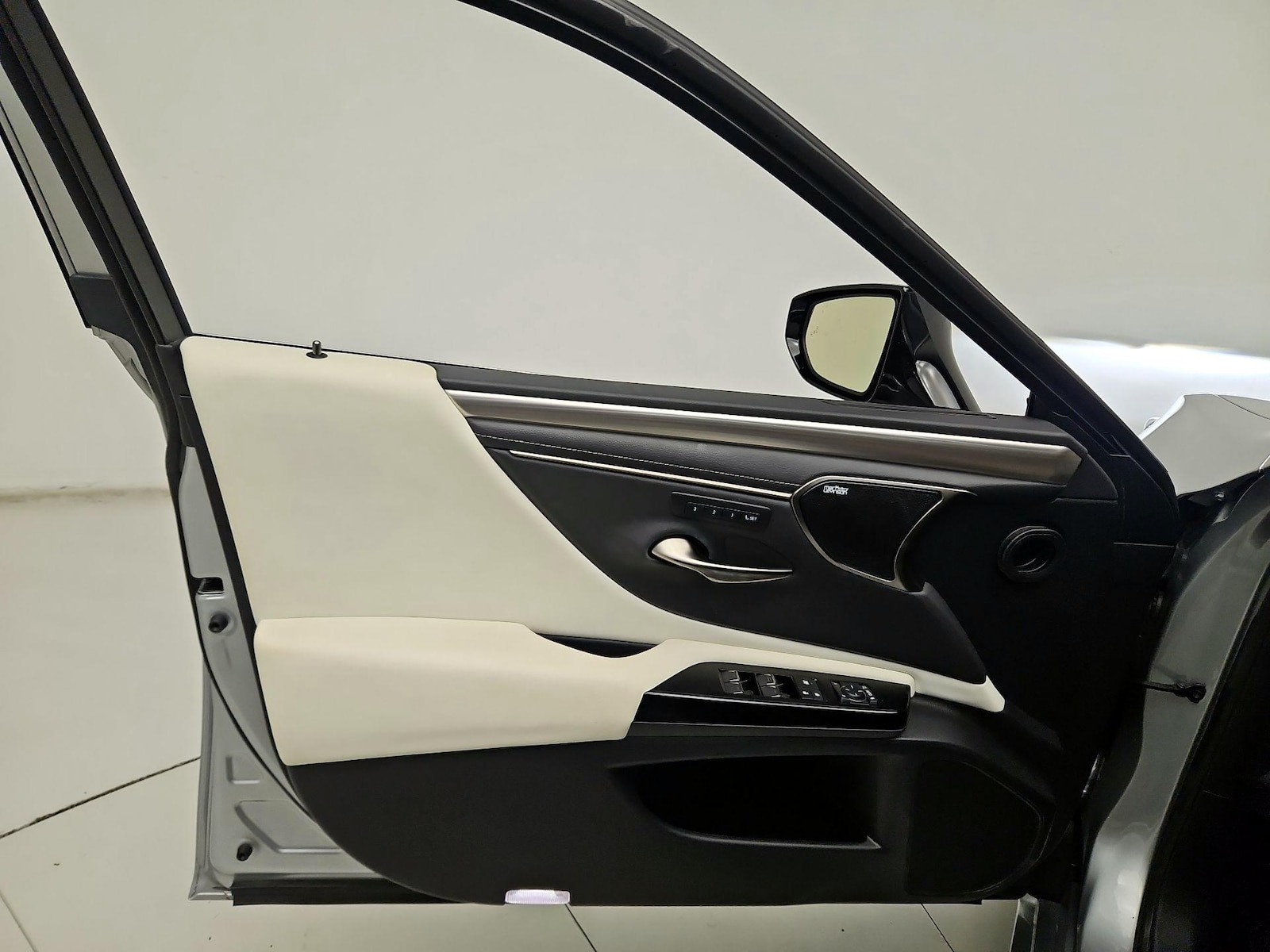 2022 Lexus ES F SPORT - Photo 13