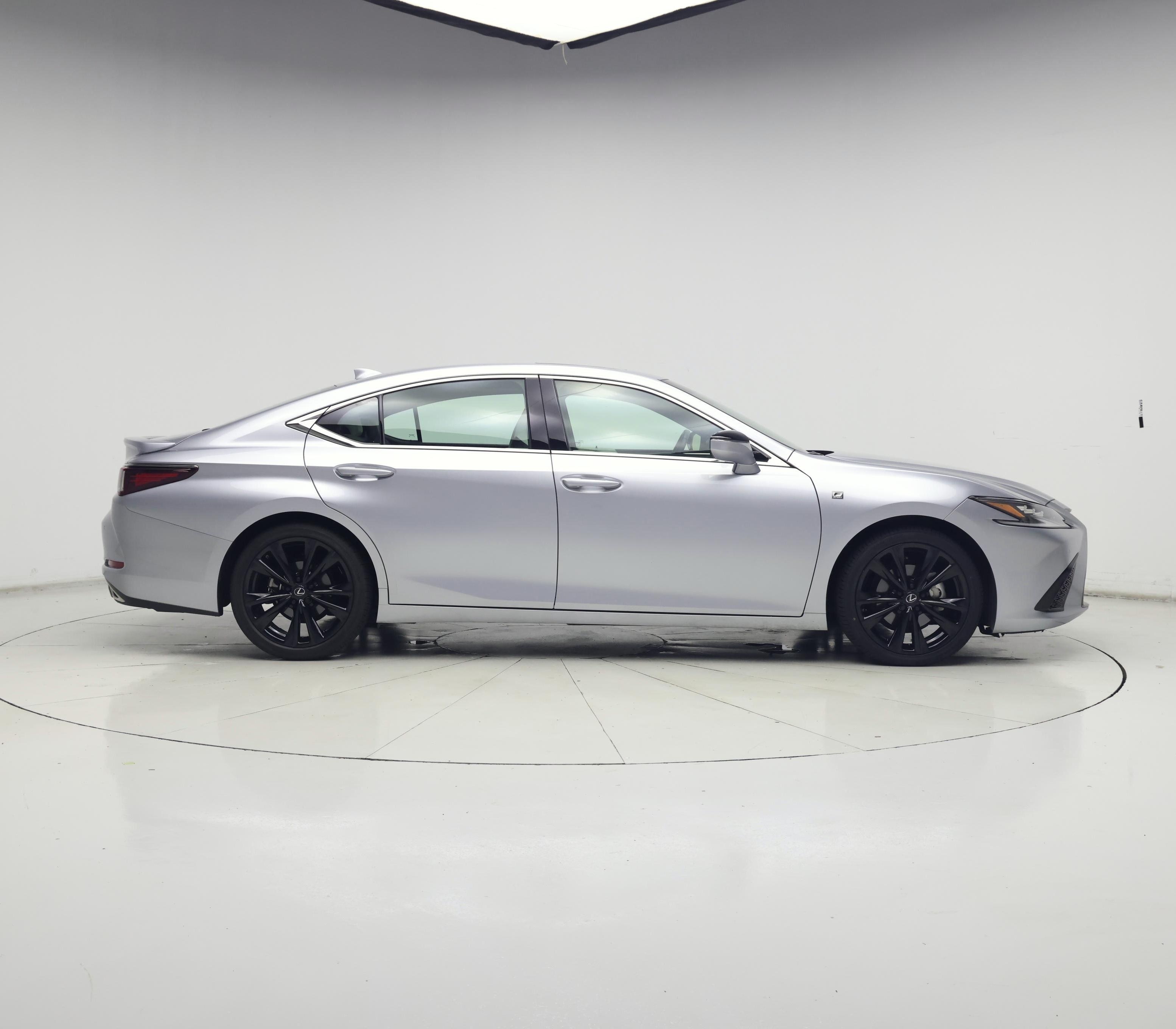 Thumbnail: 2022 Lexus ES - 7