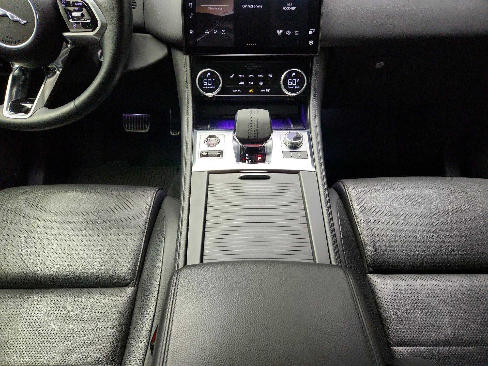 Thumbnail: 2023 Jaguar F-Pace - 16