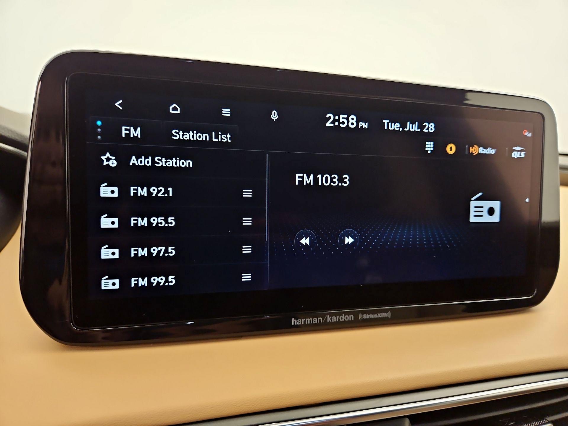 Thumbnail: 2023 Hyundai Santa Fe - 16