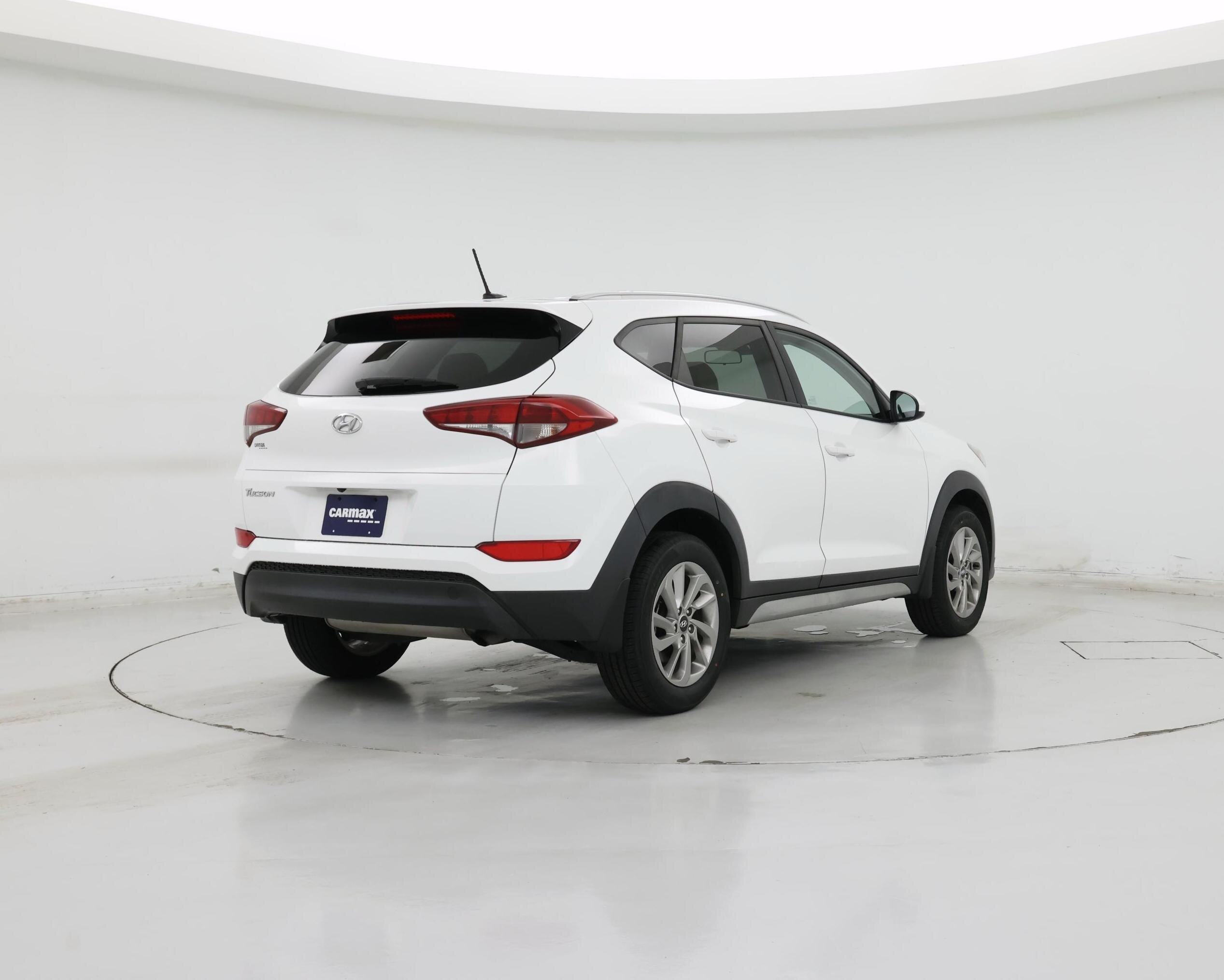 Thumbnail: 2017 Hyundai Tucson - 8