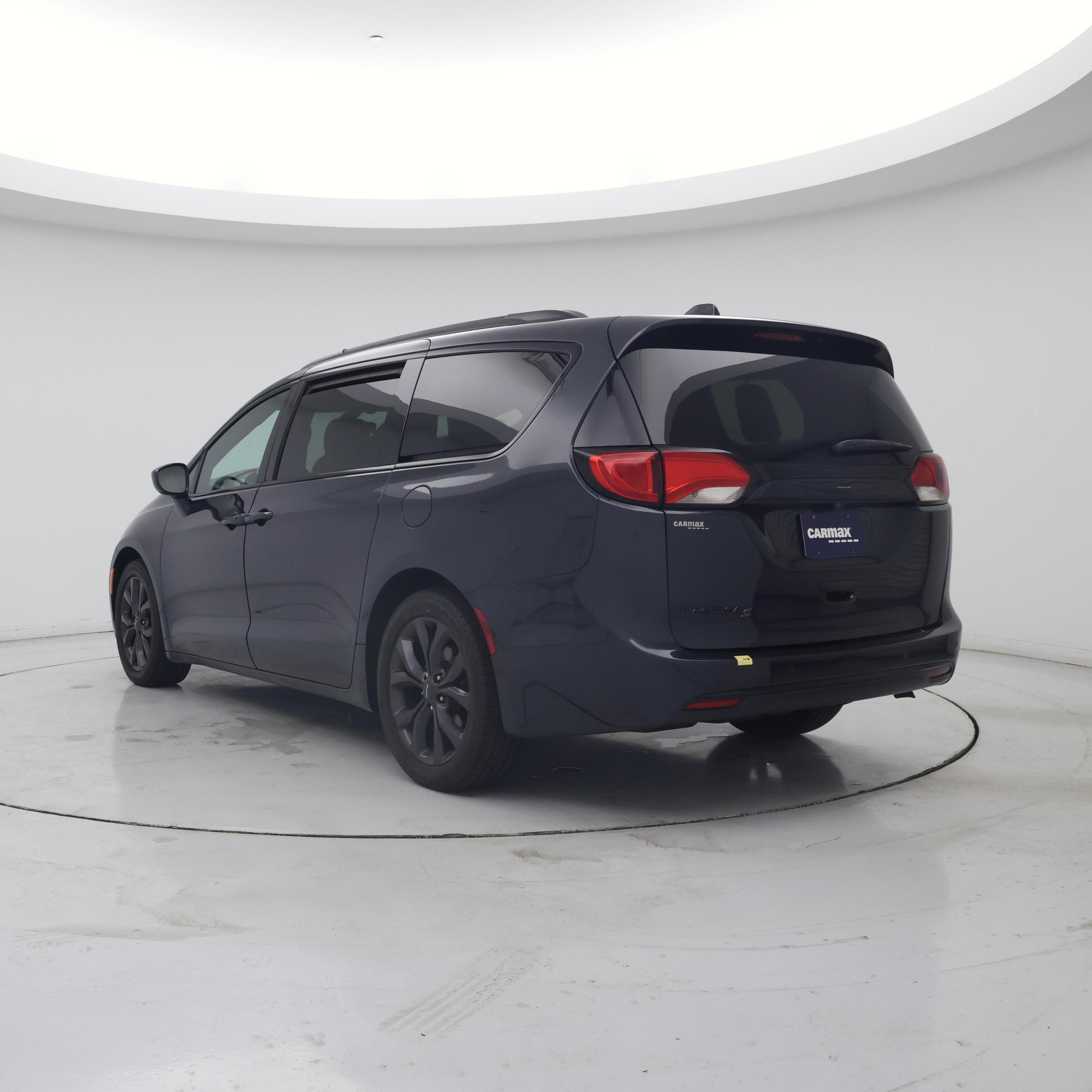Thumbnail: 2020 Chrysler Pacifica - 2