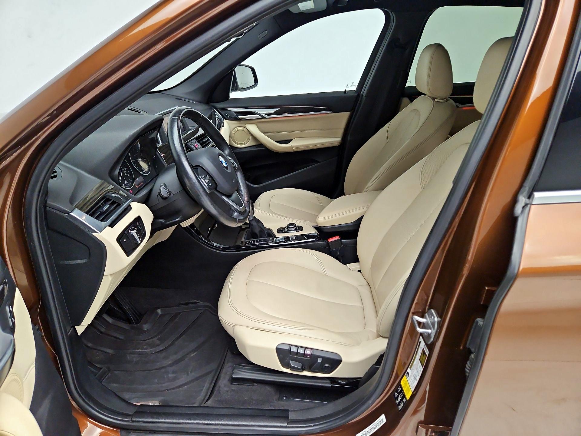 Thumbnail: 2016 BMW X1 - 11