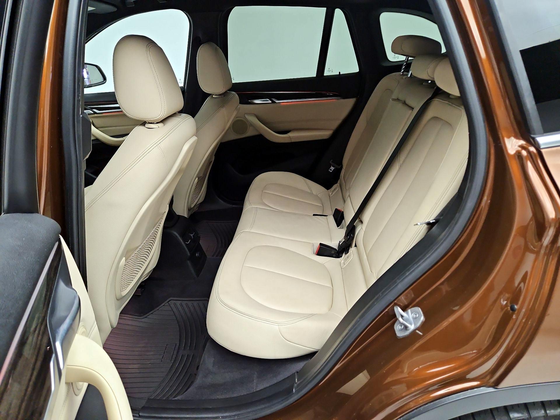 Thumbnail: 2016 BMW X1 - 20