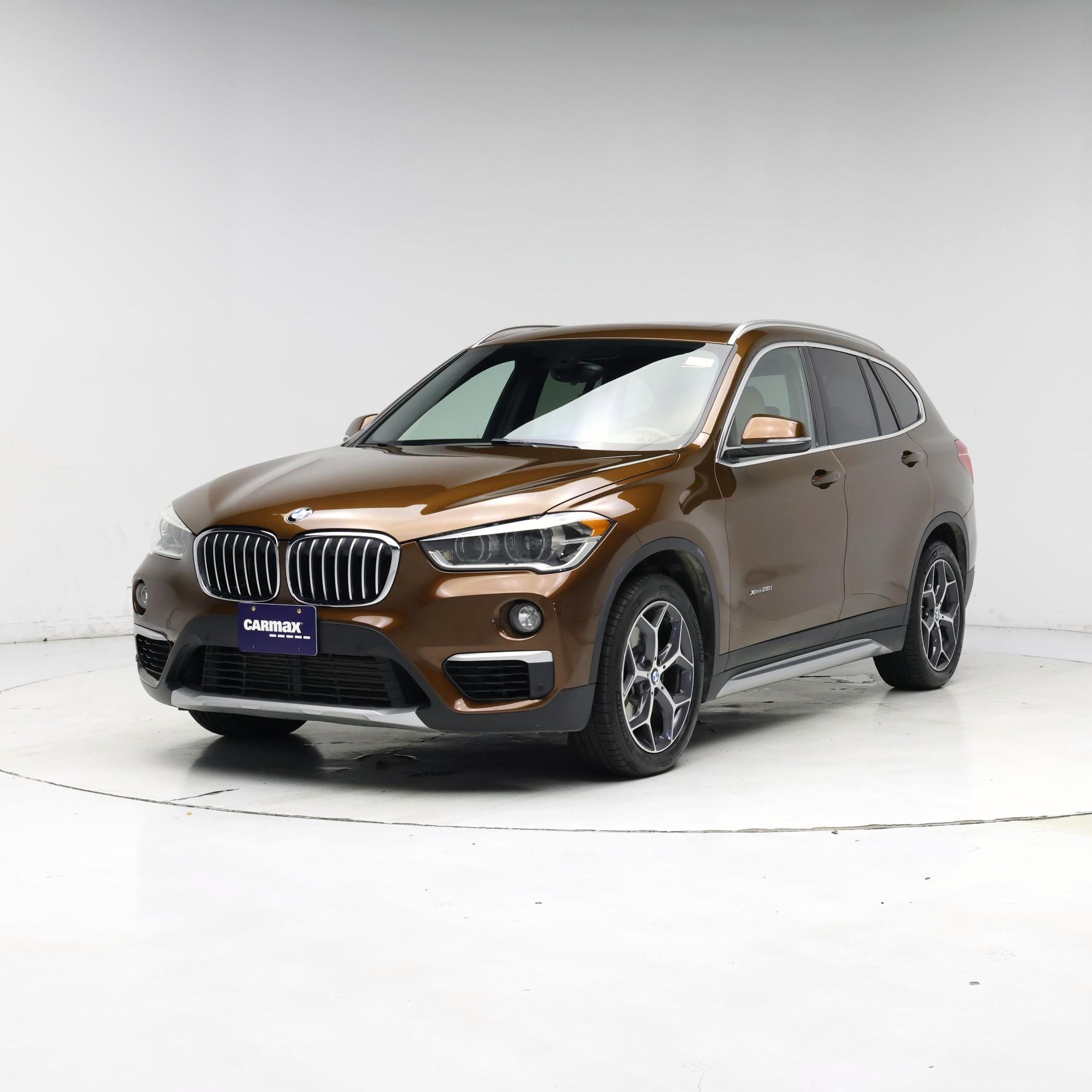 Thumbnail: 2016 BMW X1 - 4