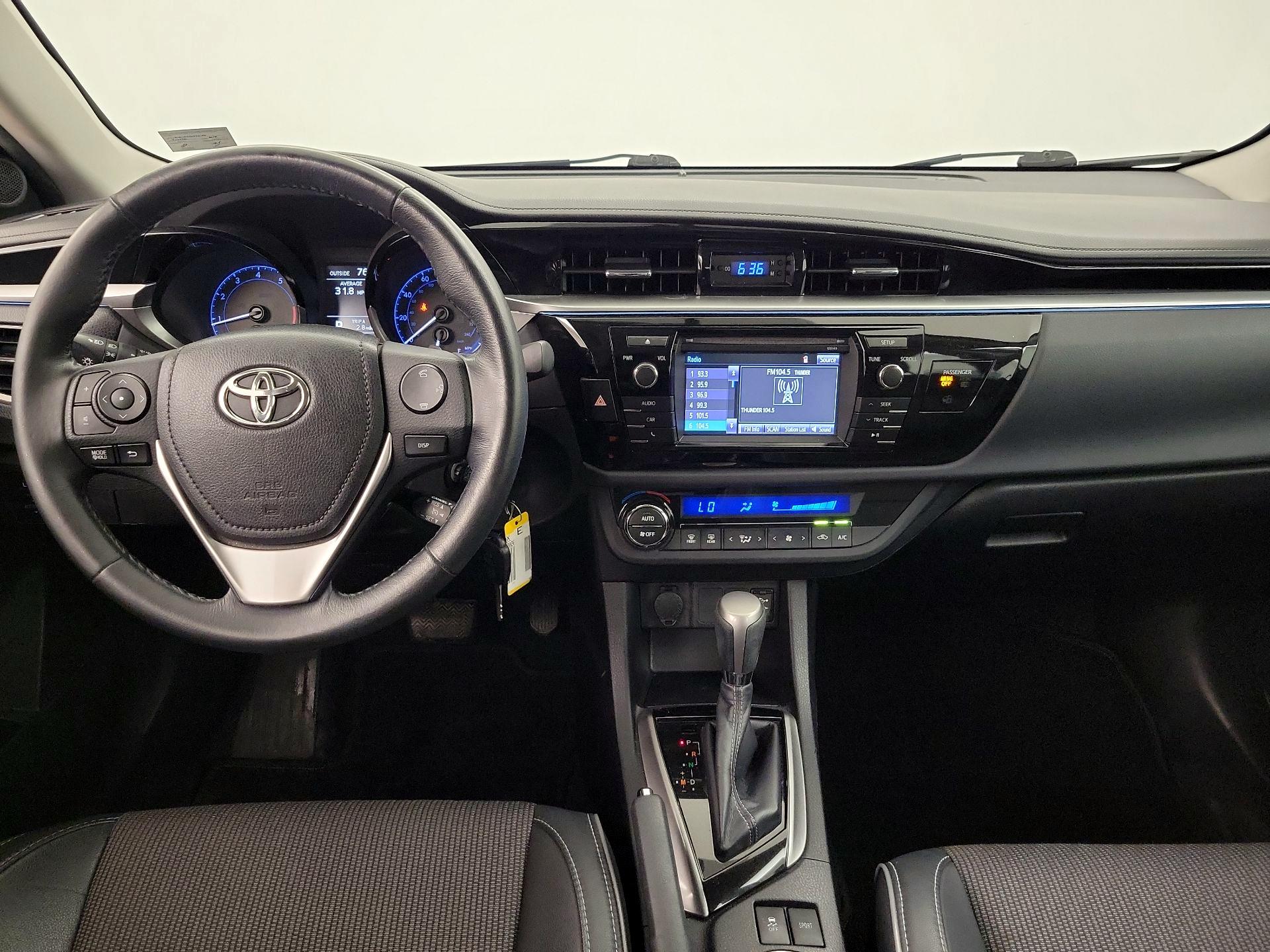 Thumbnail: 2015 Toyota Corolla - 9