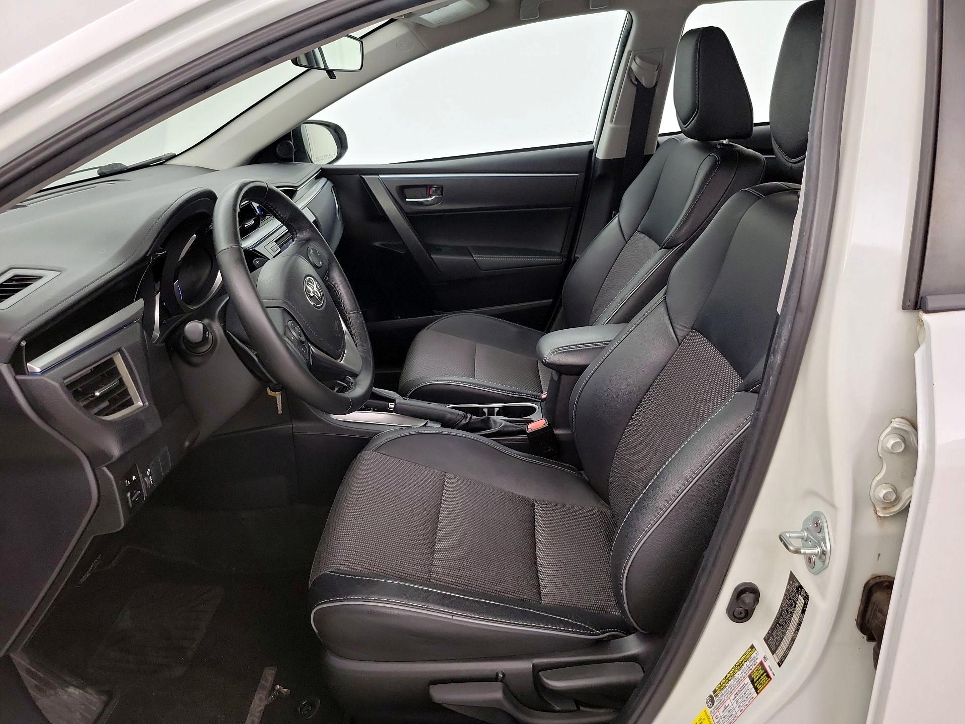 Thumbnail: 2015 Toyota Corolla - 11