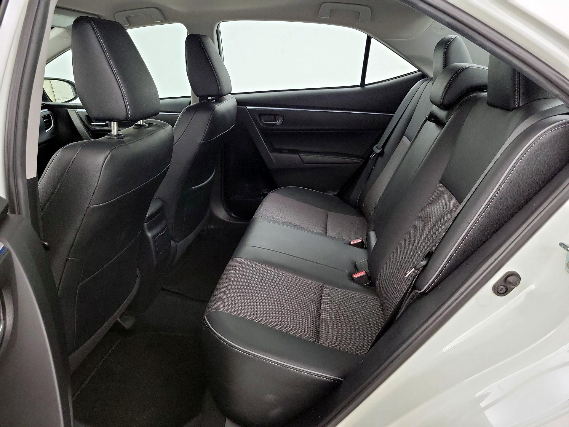 Thumbnail: 2015 Toyota Corolla - 19