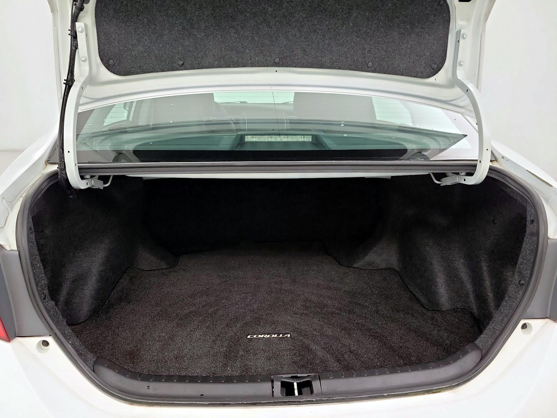 Thumbnail: 2015 Toyota Corolla - 20