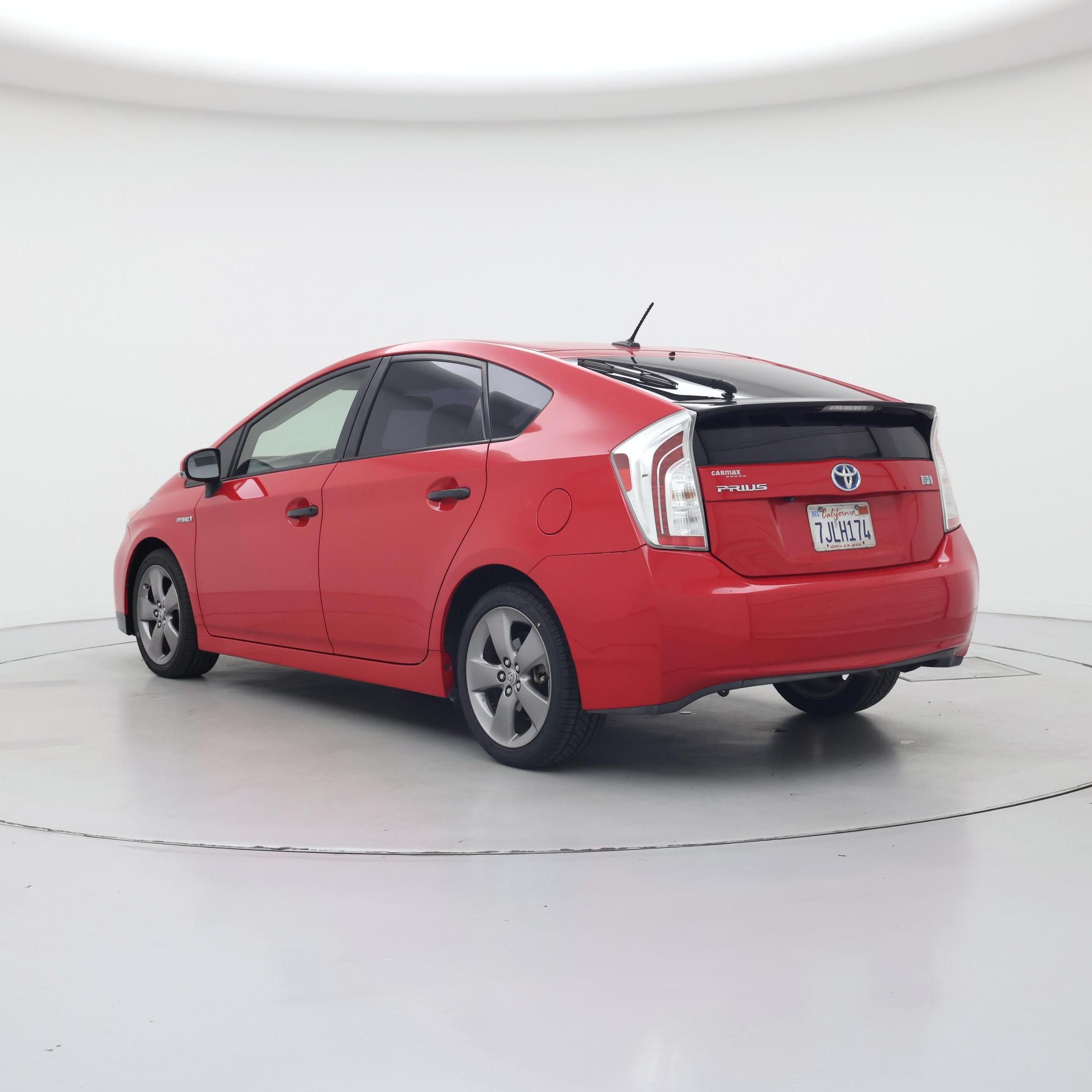 Thumbnail: 2015 Toyota Prius - 2