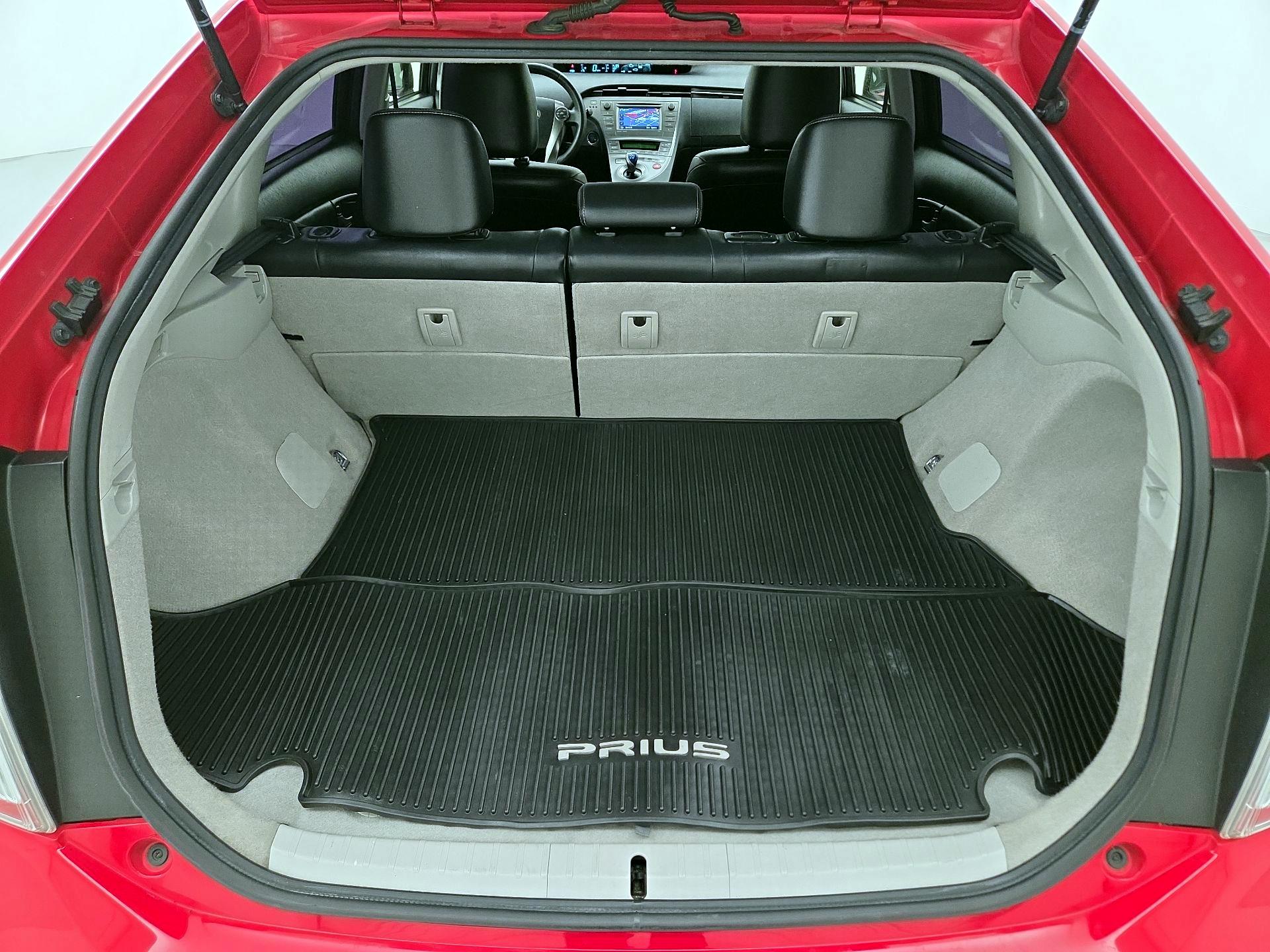 Thumbnail: 2015 Toyota Prius - 20