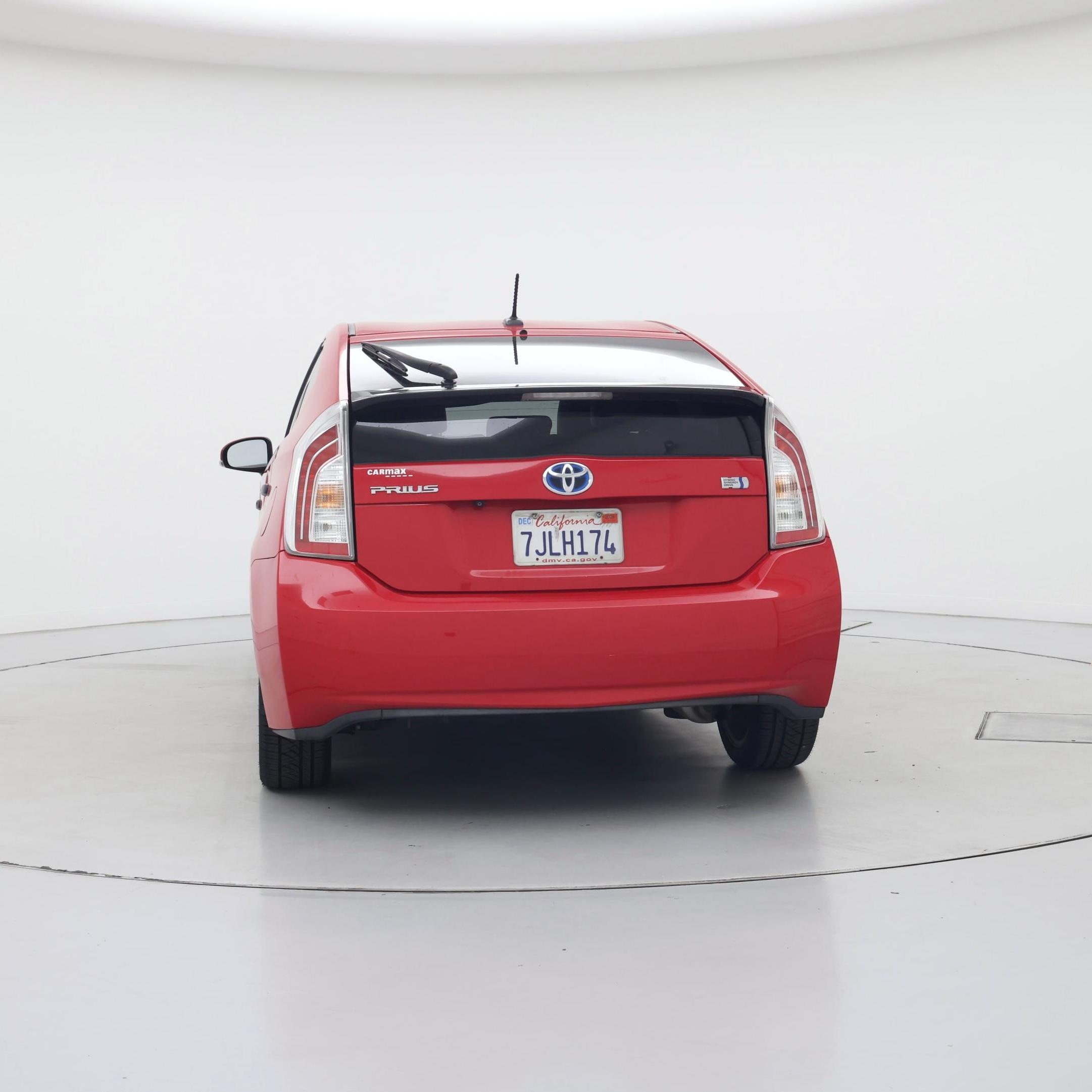 Thumbnail: 2015 Toyota Prius - 6