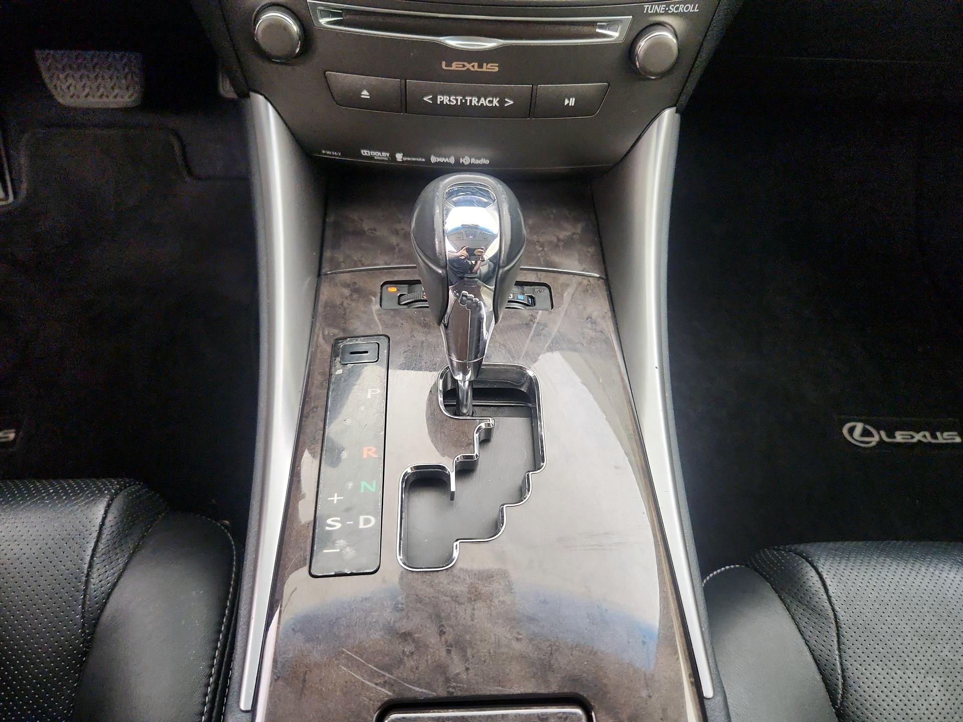 Thumbnail: 2014 Lexus IS - 18