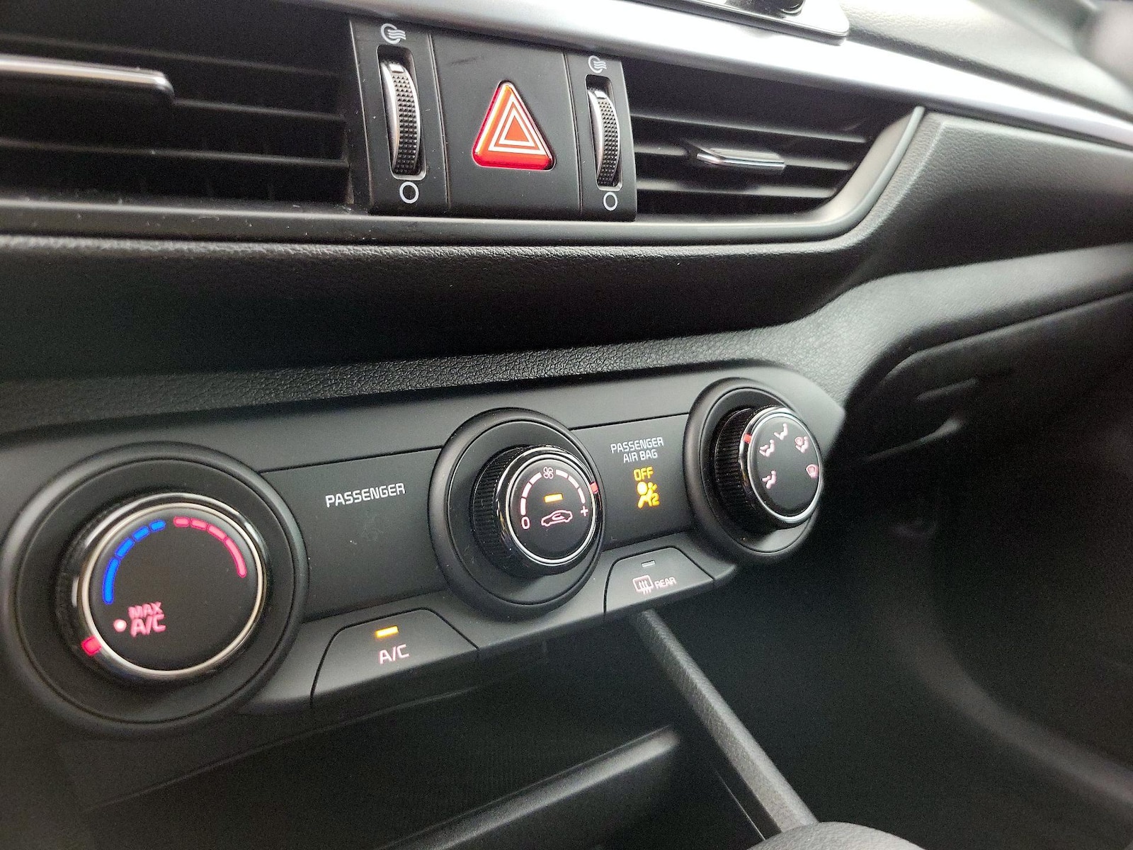 2022 Kia FORTE LXS - Photo 17