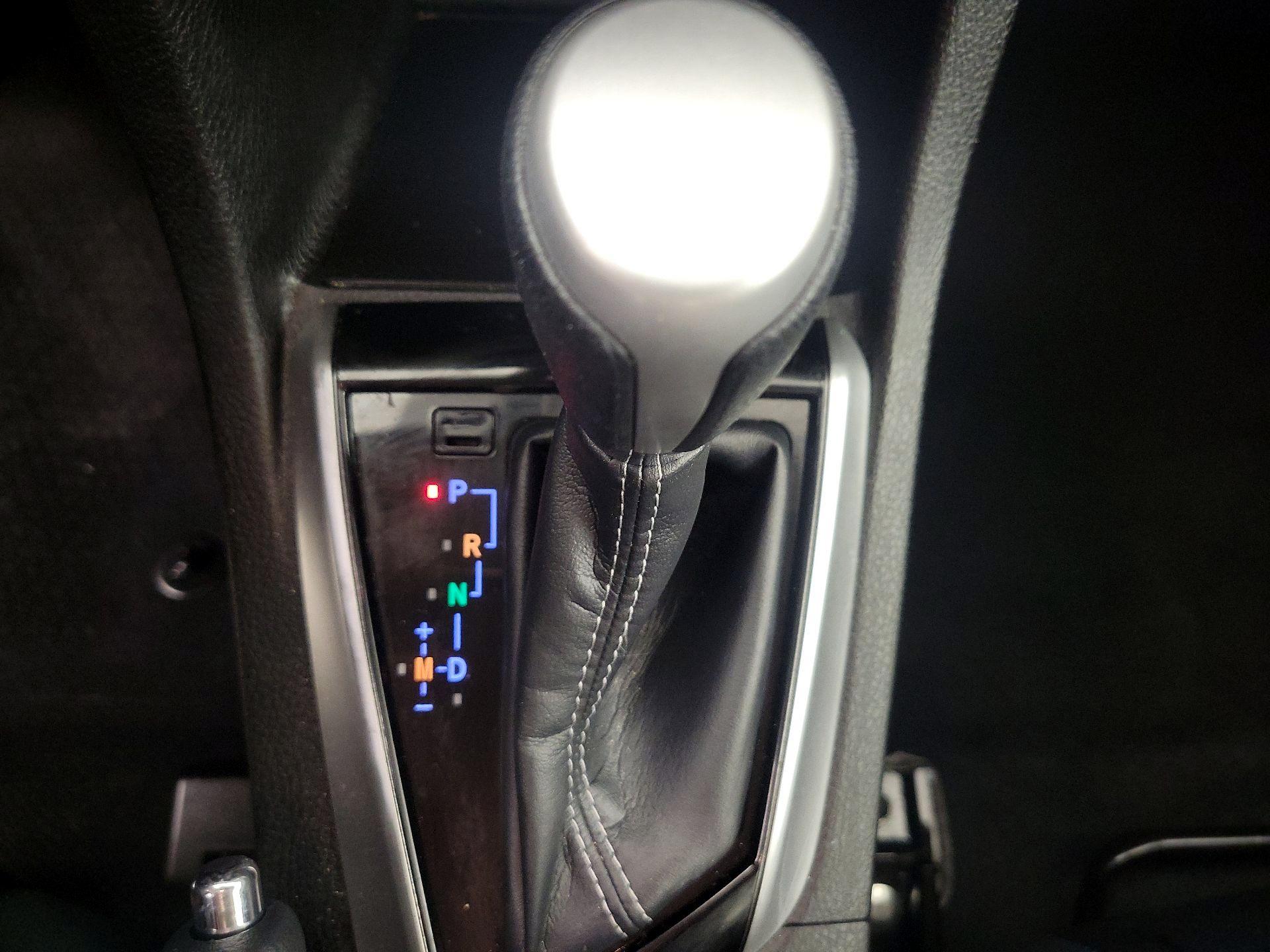 Thumbnail: 2019 Toyota Corolla - 17