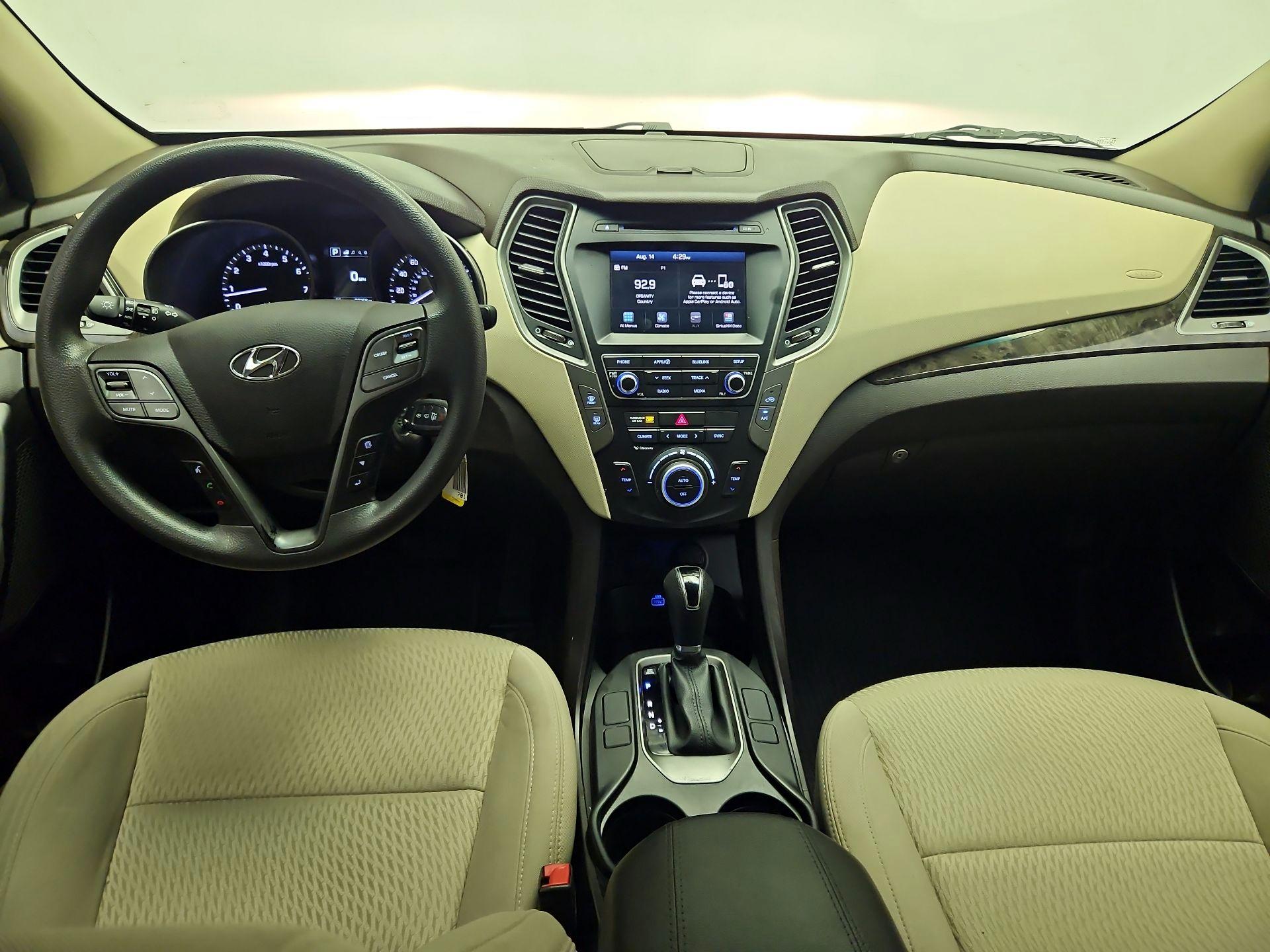 Thumbnail: 2017 Hyundai Santa Fe - 9