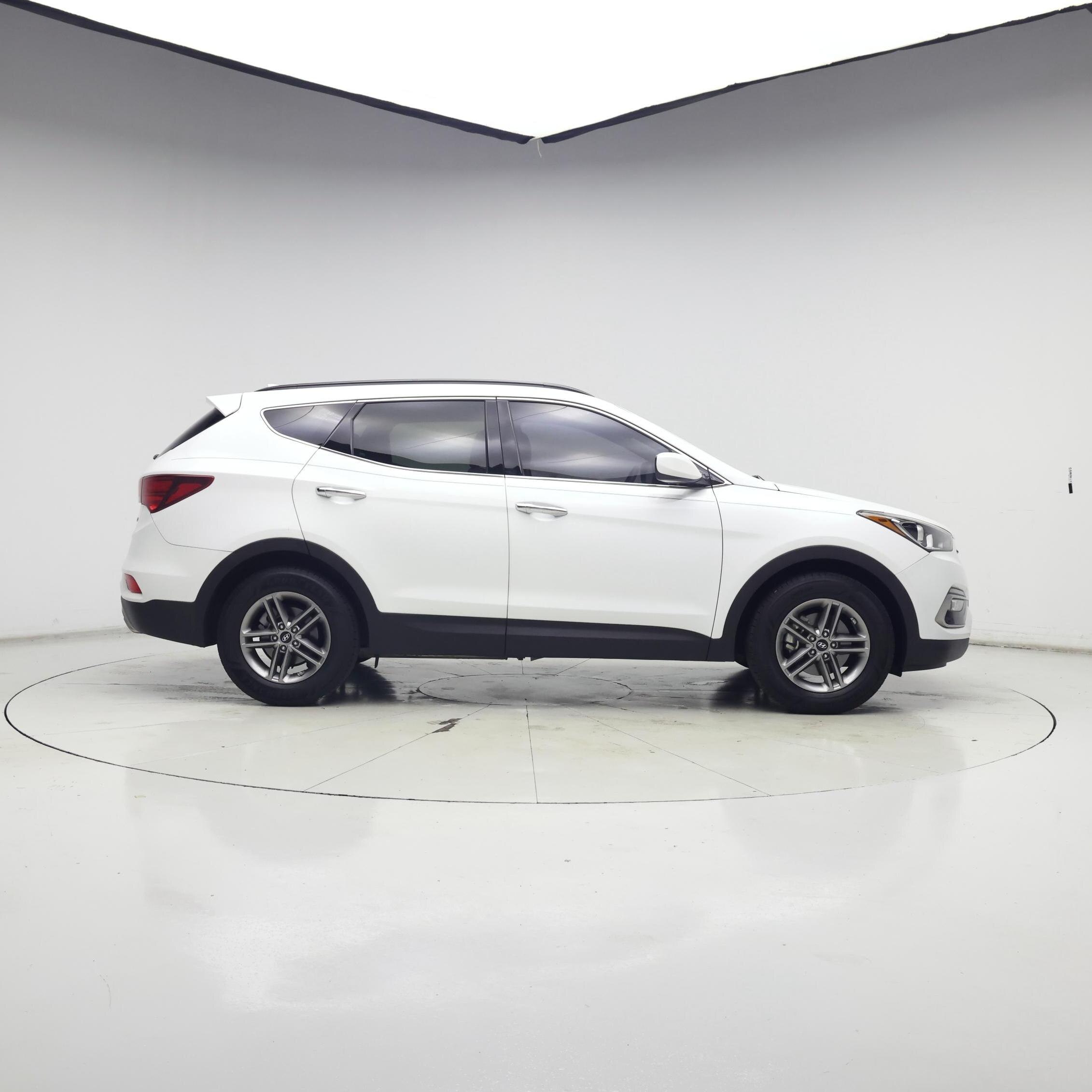 Thumbnail: 2017 Hyundai Santa Fe - 7