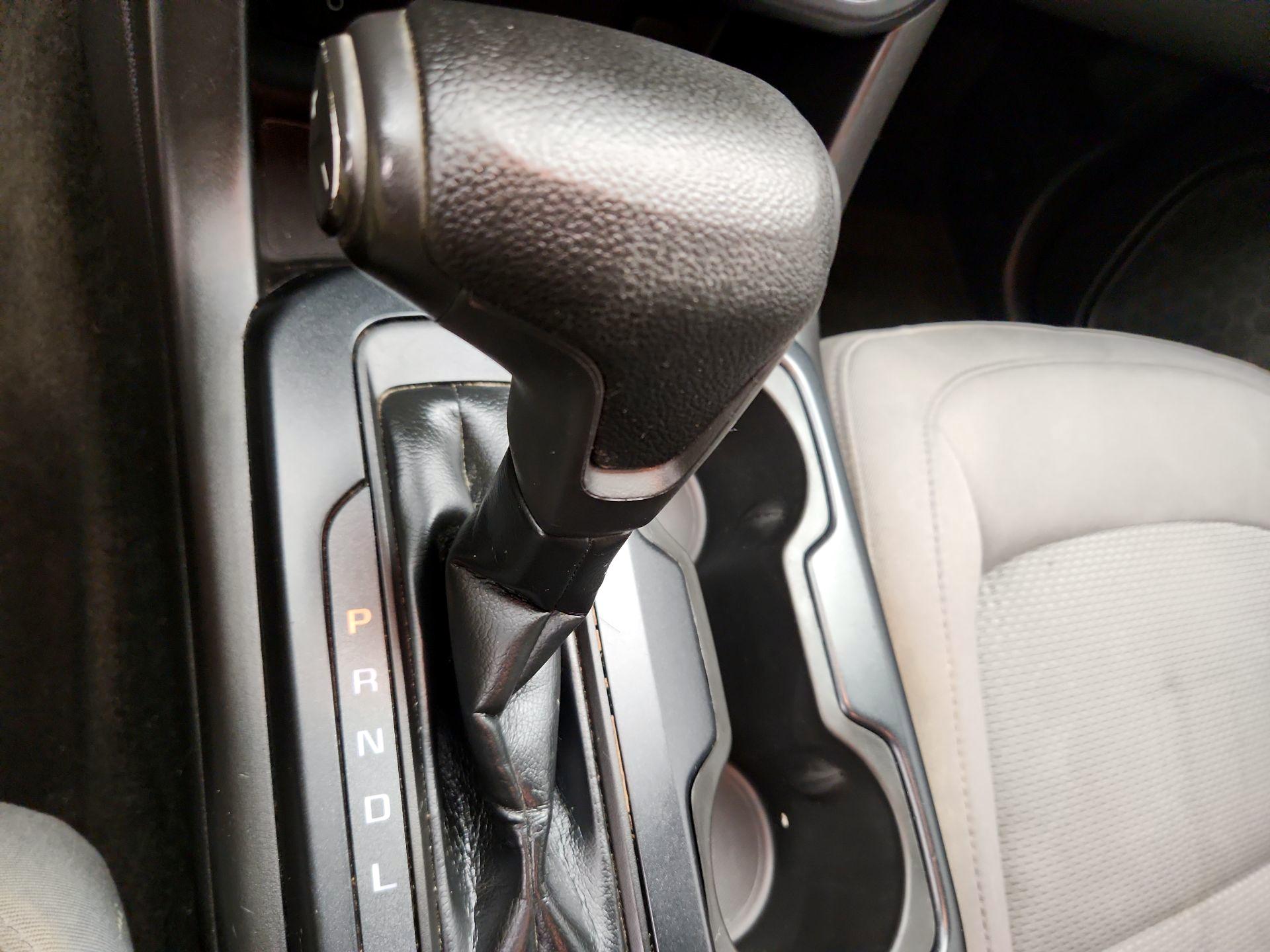 Thumbnail: 2018 GMC Canyon - 17